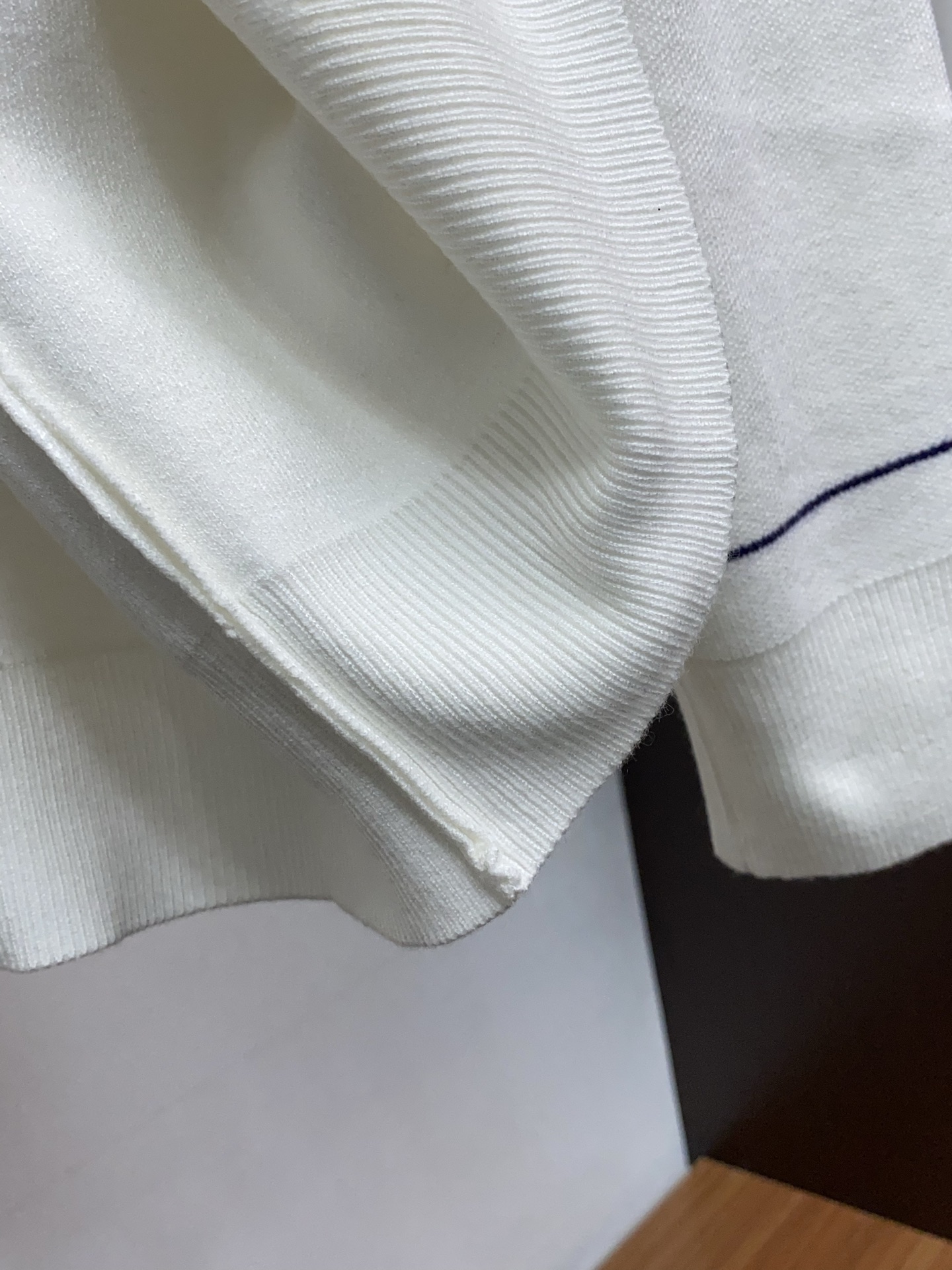 巴宝莉 2025官网秋冬季最新款圆领毛衣，专柜同步在售爆款！特供羊毛混纺面料.手感舒适.可直接接触皮肤，