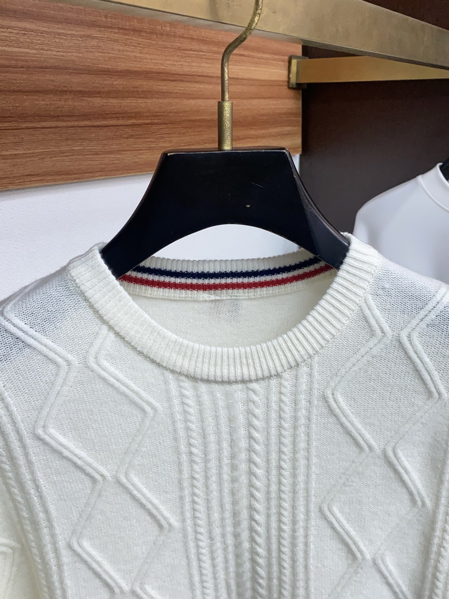 🌾 巴宝莉 2025官网秋冬季最新款圆领毛衣，专柜同步在售爆款！特供羊绒面料.手感舒适.可直接接触皮肤，