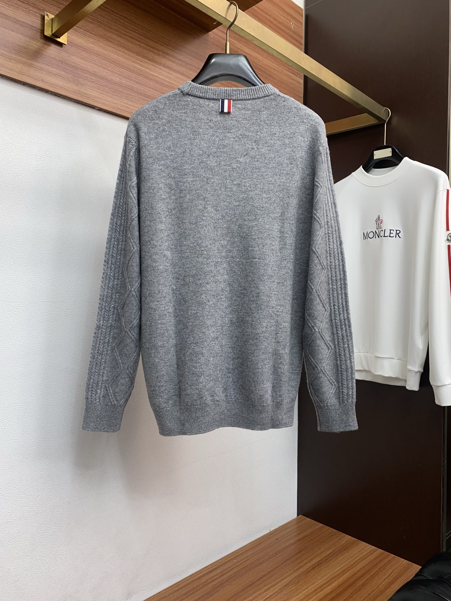 🌾 巴宝莉 2025官网秋冬季最新款圆领毛衣，专柜同步在售爆款！特供羊绒面料.手感舒适.可直接接触皮肤，