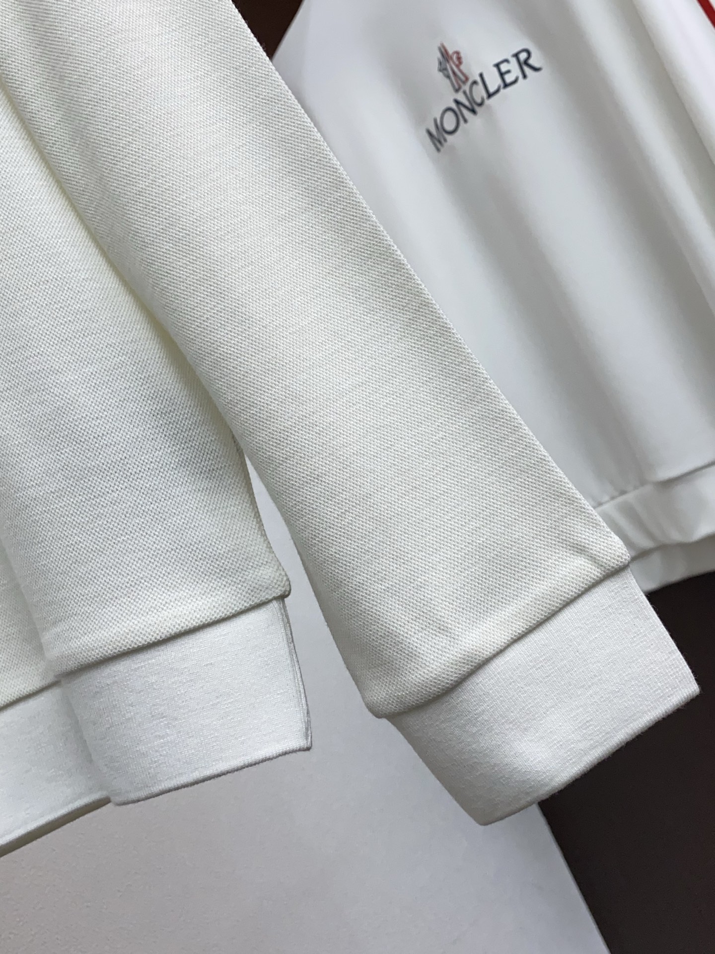 杰尼亚 2025ss新品时尚休闲翻领单穿商务休闲高档精纺纯长袖半拉链Polo衫 舒适保暖！抗起球👍🏼不刺