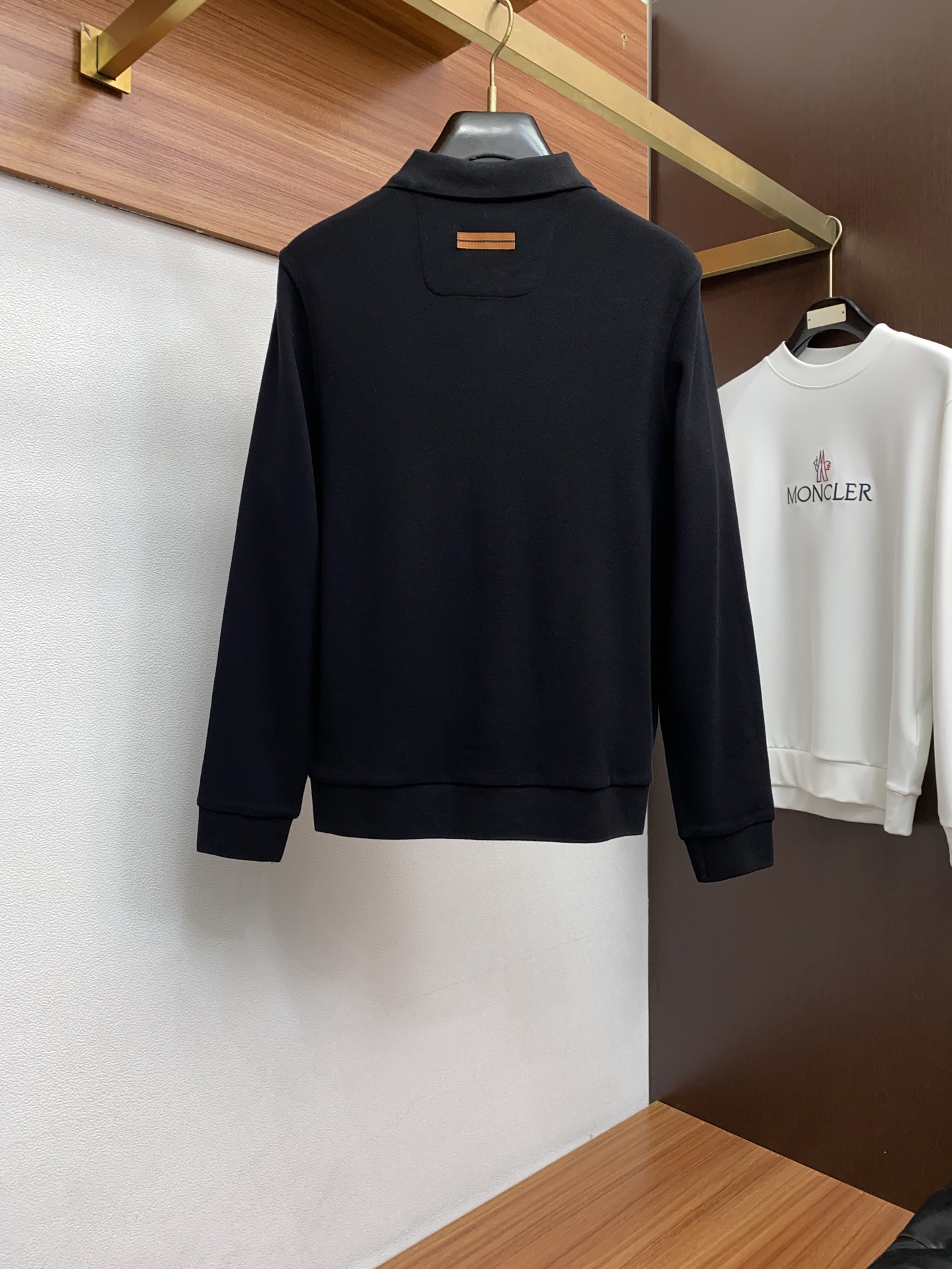 杰尼亚 2025ss新品时尚休闲翻领单穿商务休闲高档精纺纯长袖半拉链Polo衫 舒适保暖！抗起球👍🏼不刺