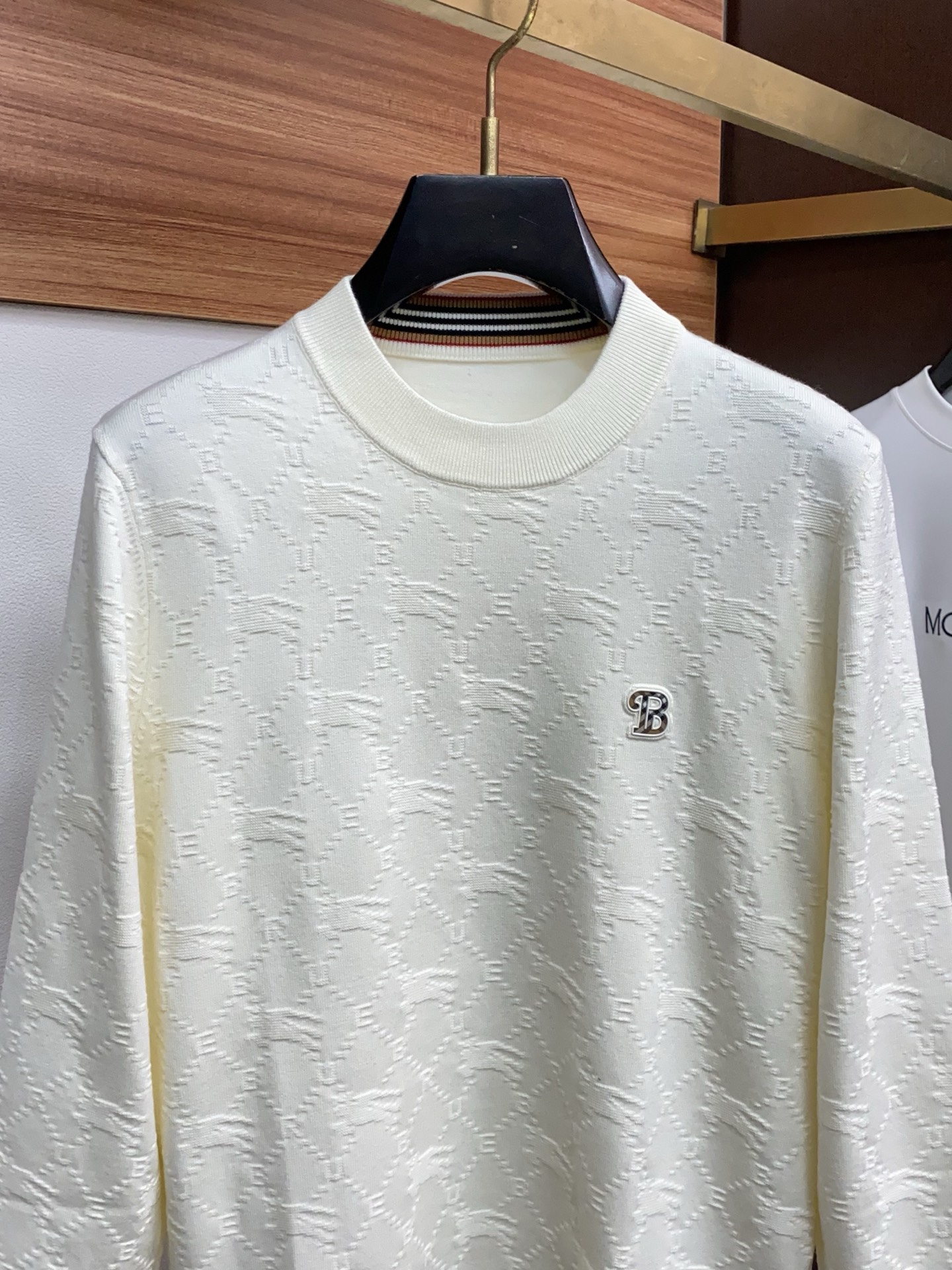 巴宝莉 2025FW男士秋冬羊毛混纺毛衣 打底外穿毛衣 针织衫休闲日常穿搭单品！上身修饰身形、定制面料将