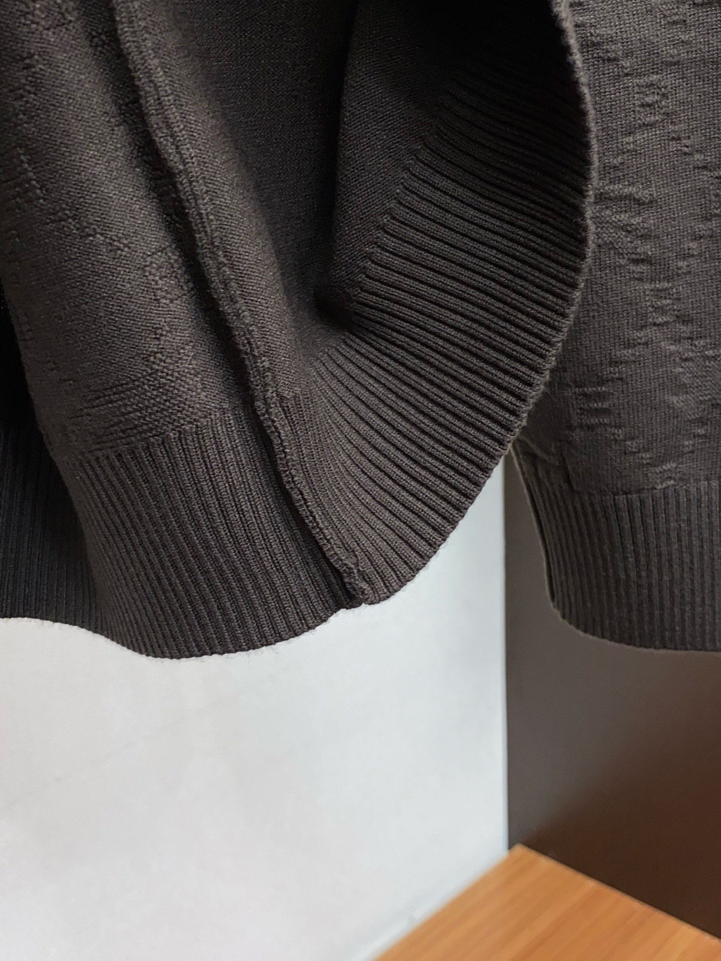 巴宝莉 2025FW男士秋冬羊毛混纺毛衣 打底外穿毛衣 针织衫休闲日常穿搭单品！上身修饰身形、定制面料将