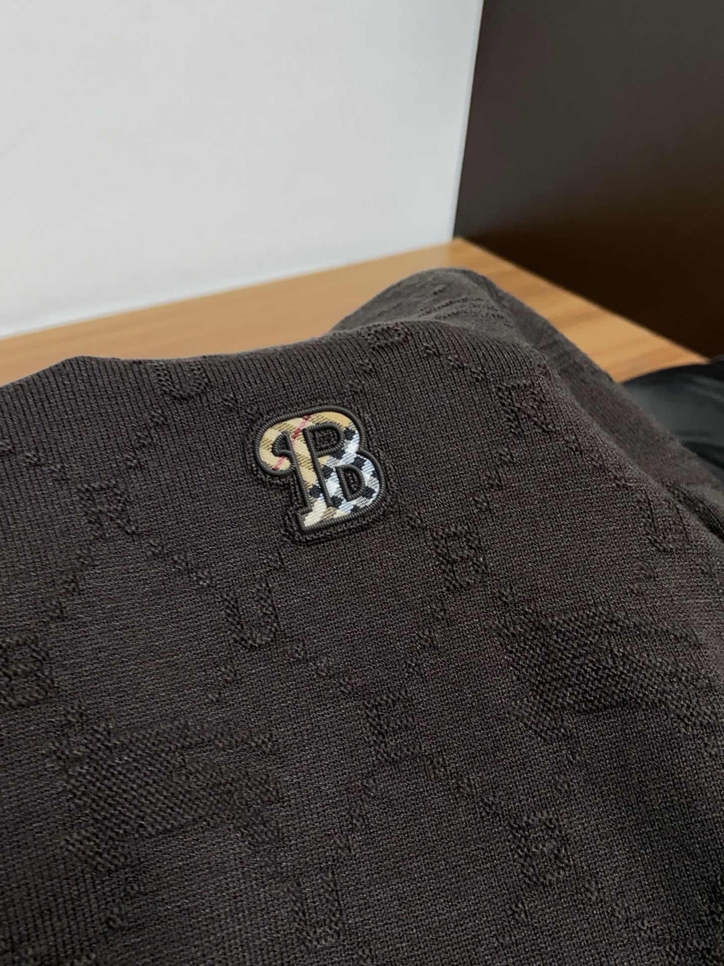 巴宝莉 2025FW男士秋冬羊毛混纺毛衣 打底外穿毛衣 针织衫休闲日常穿搭单品！上身修饰身形、定制面料将