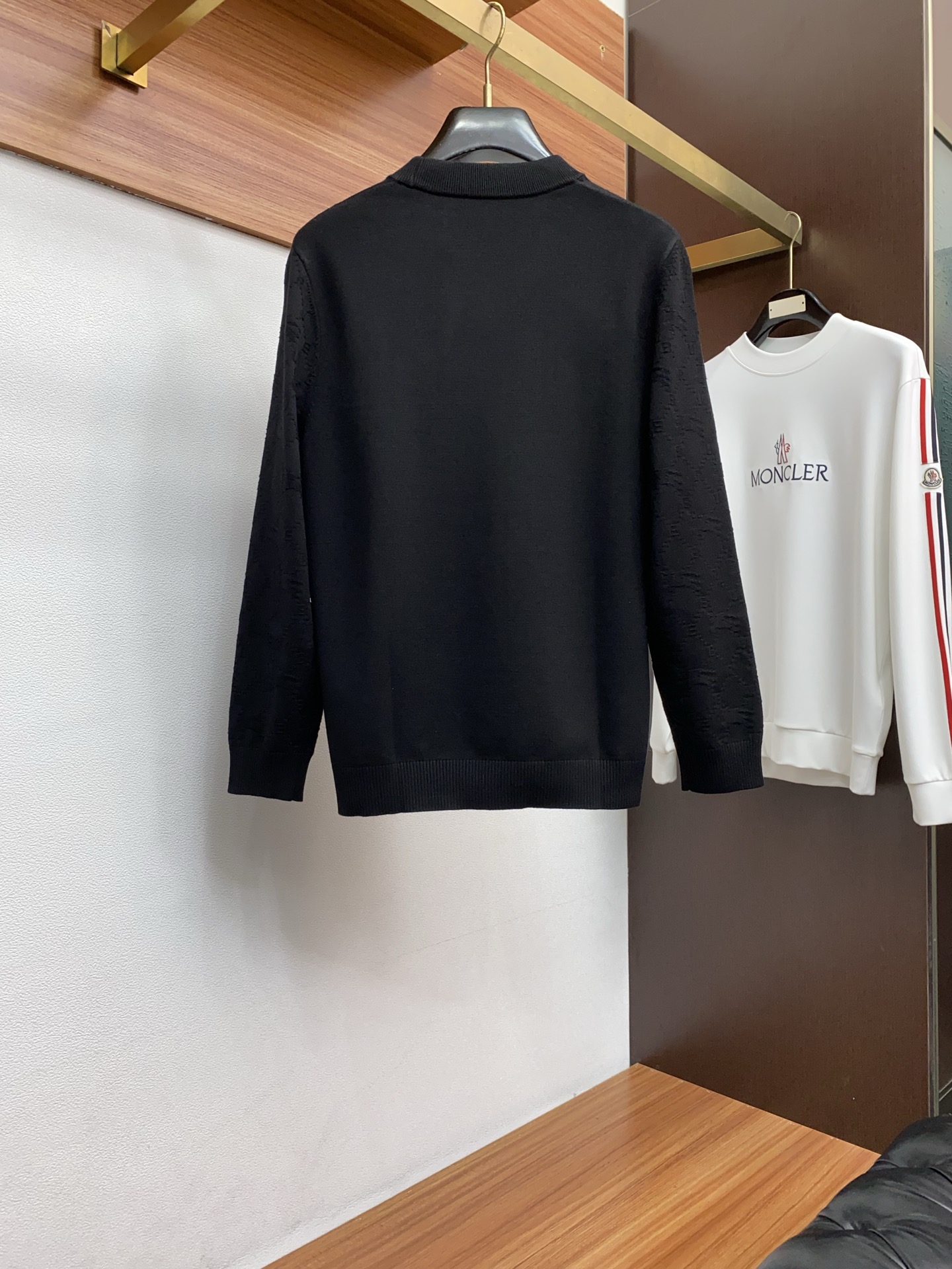 巴宝莉 2025FW男士秋冬羊毛混纺毛衣 打底外穿毛衣 针织衫休闲日常穿搭单品！上身修饰身形、定制面料将