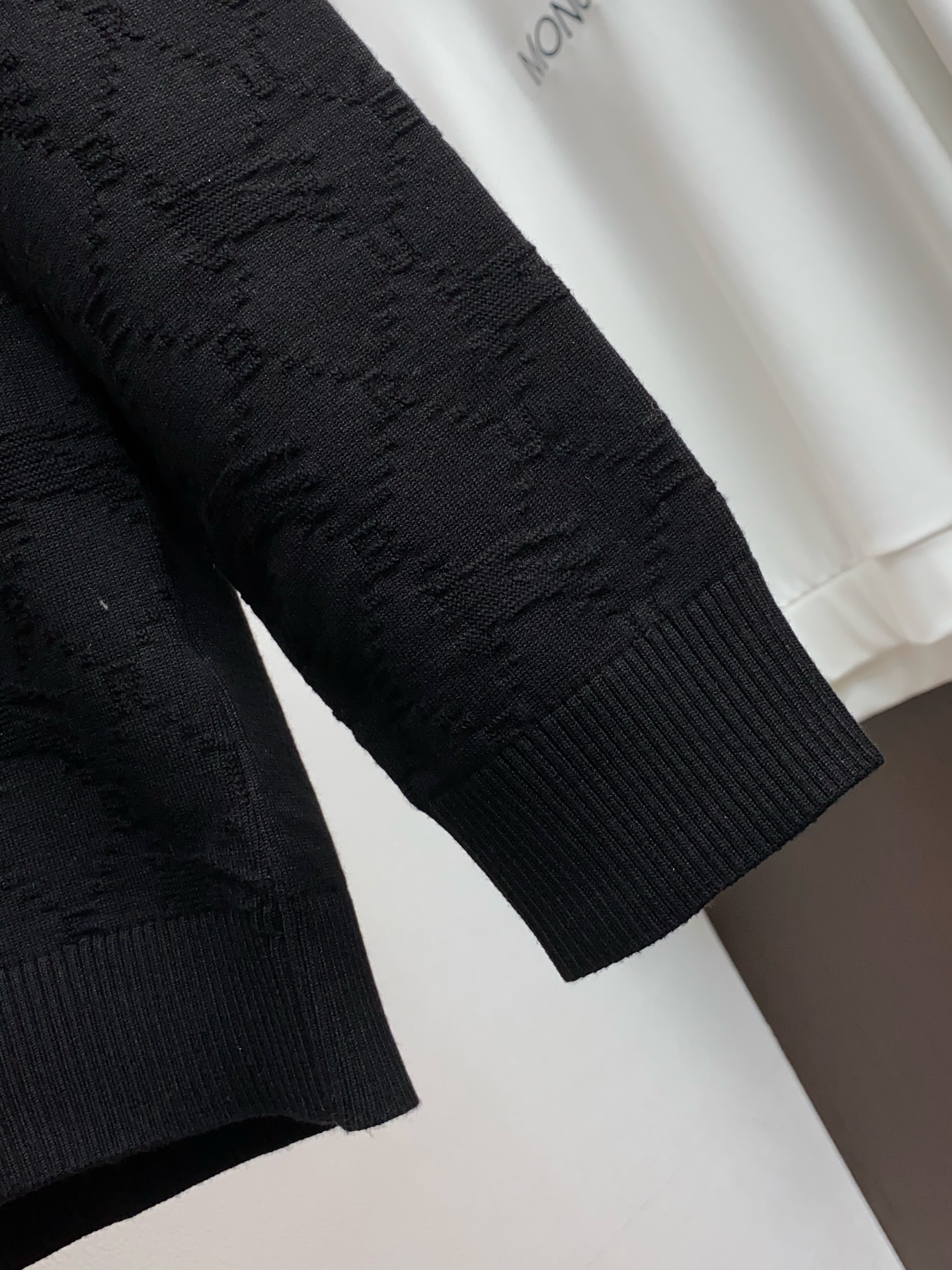 巴宝莉 2025FW男士秋冬羊毛混纺毛衣 打底外穿毛衣 针织衫休闲日常穿搭单品！上身修饰身形、定制面料将