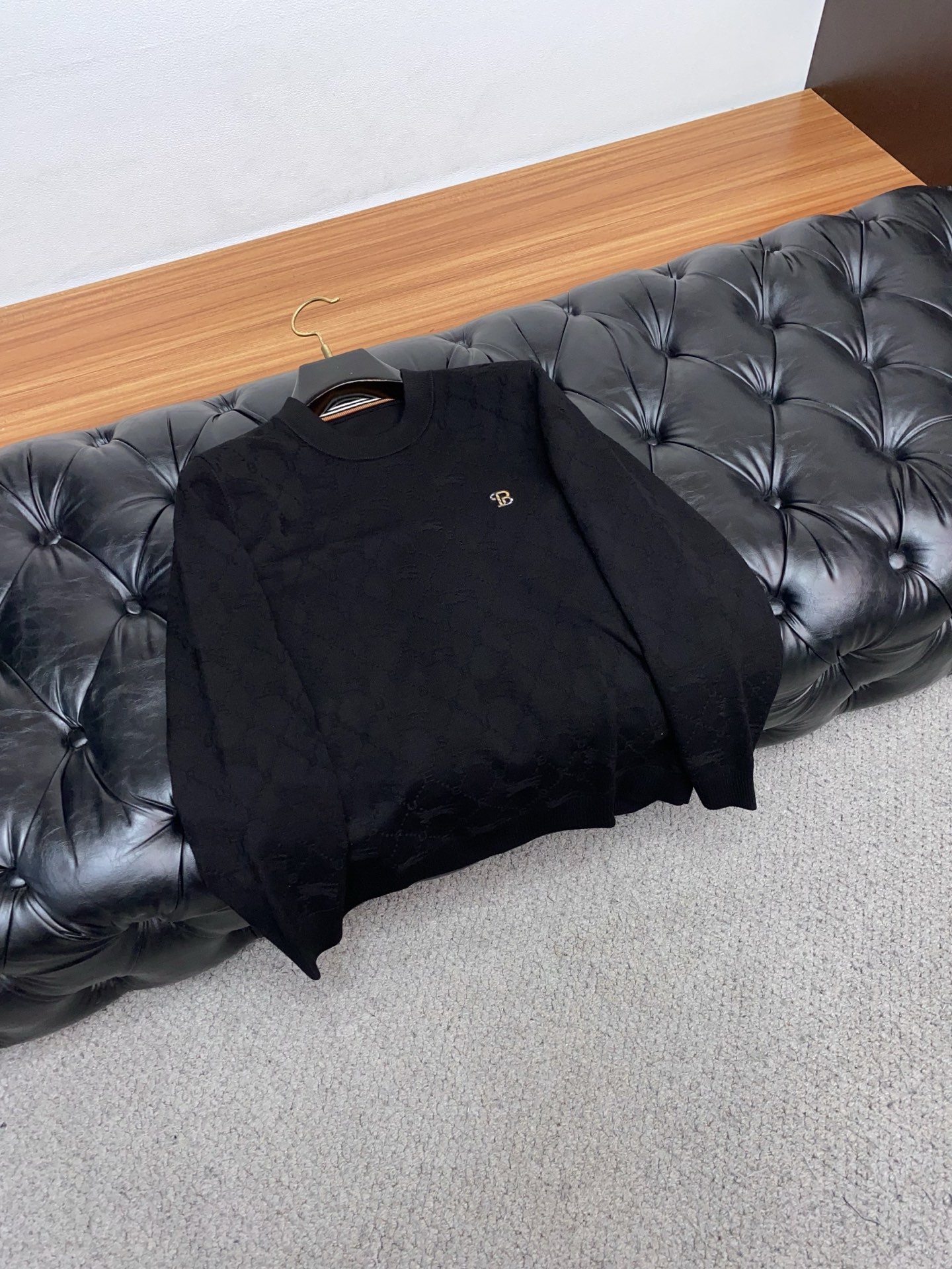 巴宝莉 2025FW男士秋冬羊毛混纺毛衣 打底外穿毛衣 针织衫休闲日常穿搭单品！上身修饰身形、定制面料将