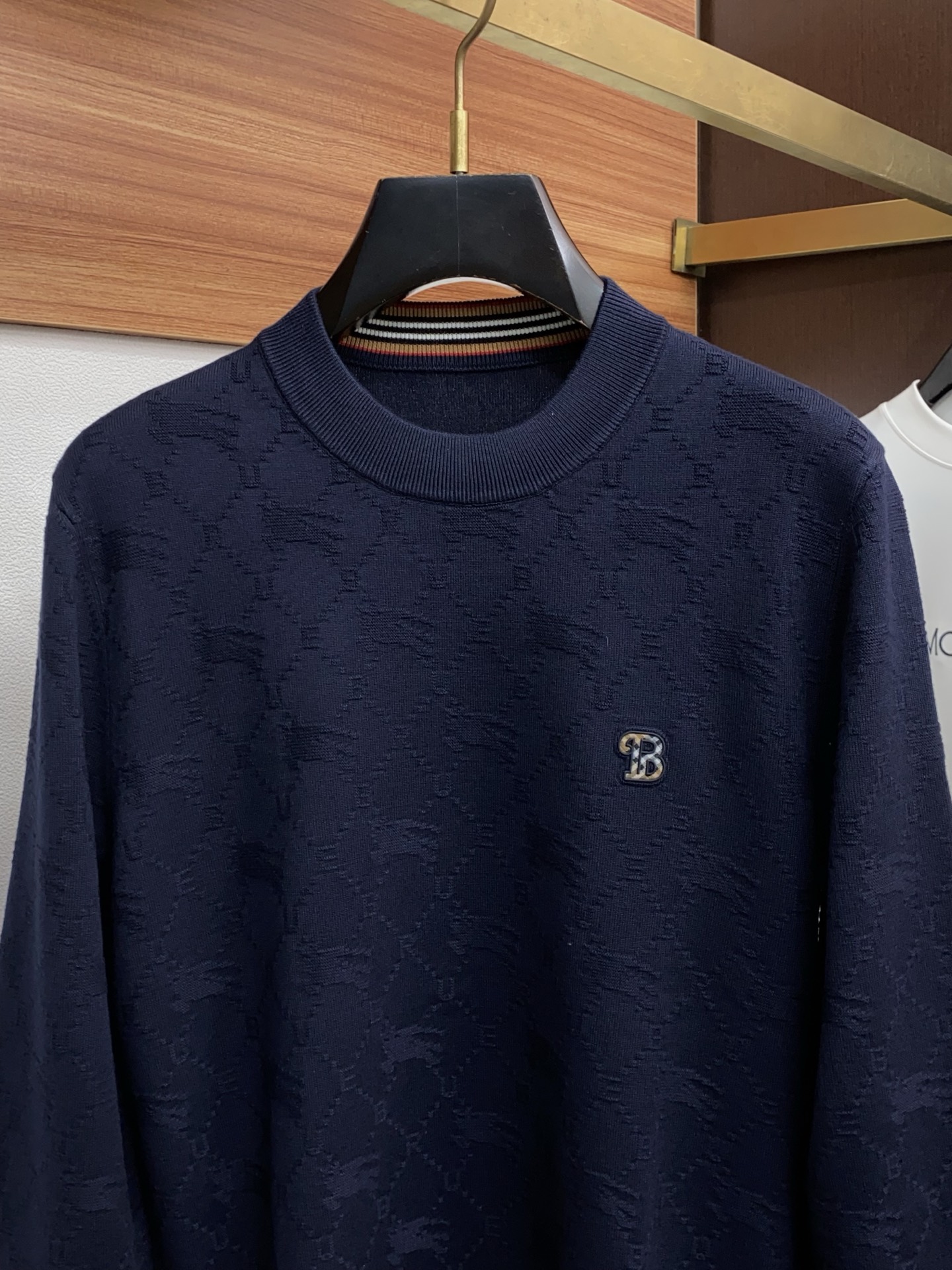 巴宝莉 2025FW男士秋冬羊毛混纺毛衣 打底外穿毛衣 针织衫休闲日常穿搭单品！上身修饰身形、定制面料将