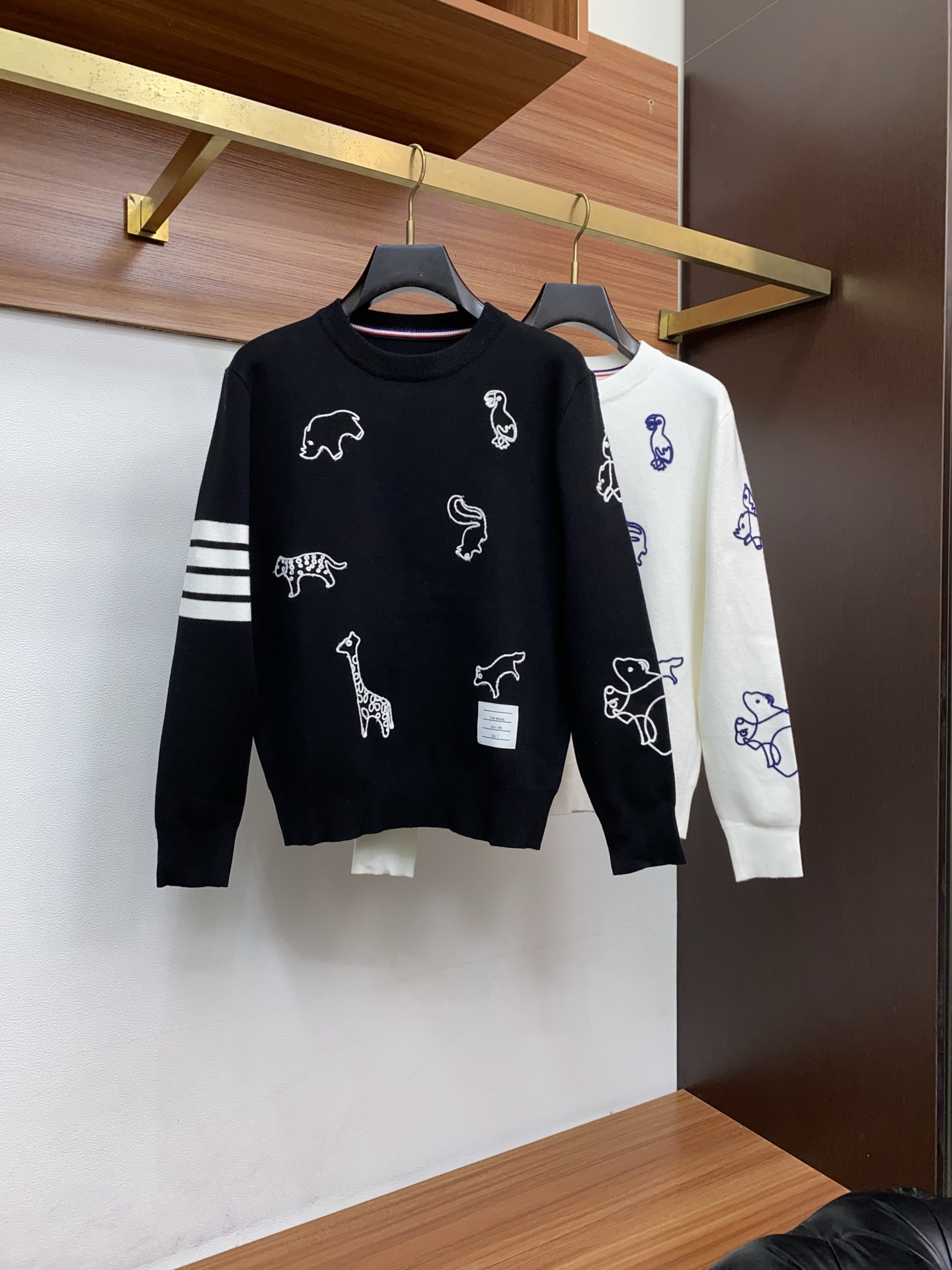 TB 2025官网秋冬季最新款圆领毛衣，专柜同步在售爆款！特供羊毛混纺面料.手感舒适.可直接接触皮肤，l