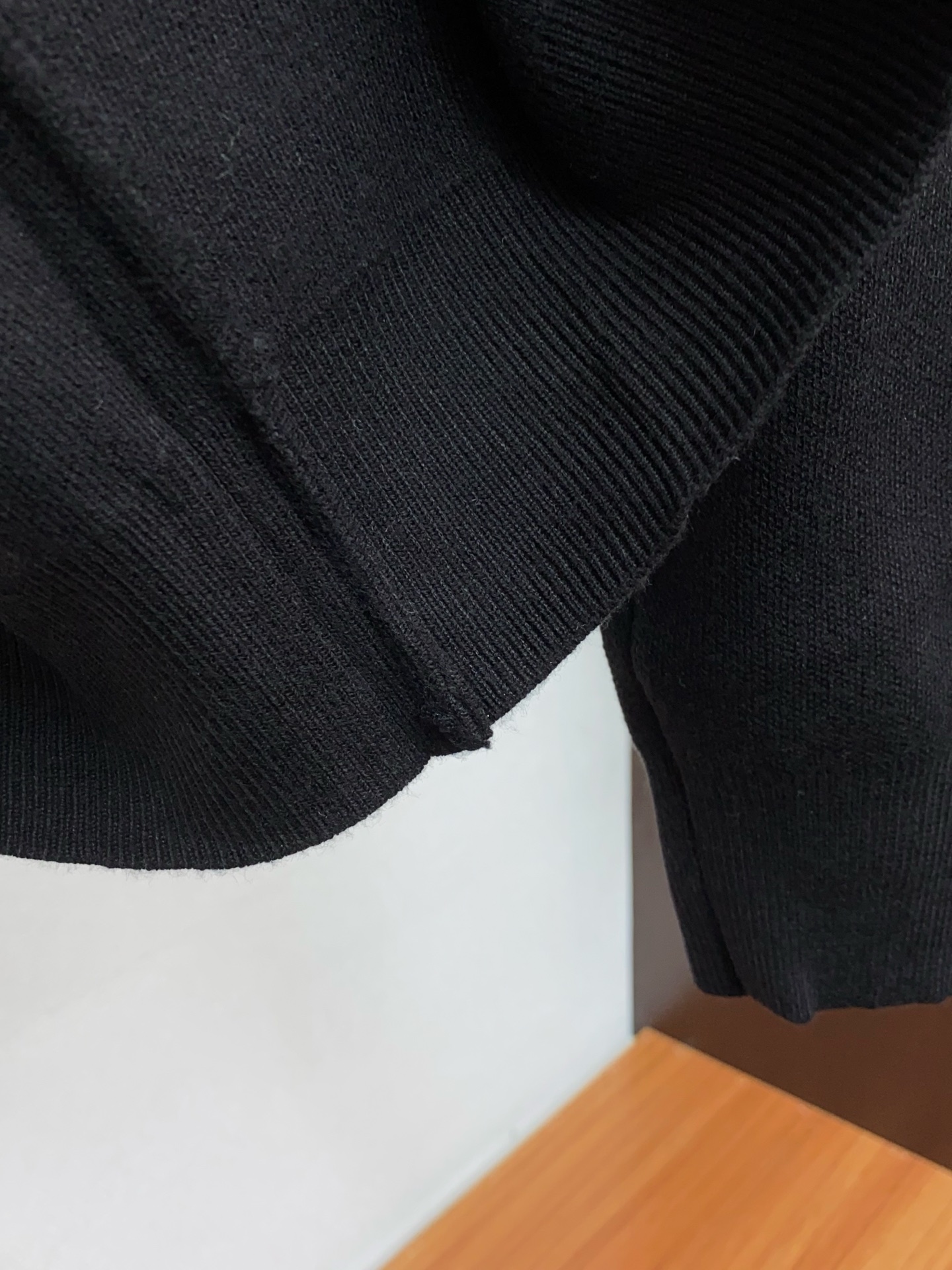 TB 2025官网秋冬季最新款圆领毛衣，专柜同步在售爆款！特供羊毛混纺面料.手感舒适.可直接接触皮肤，l