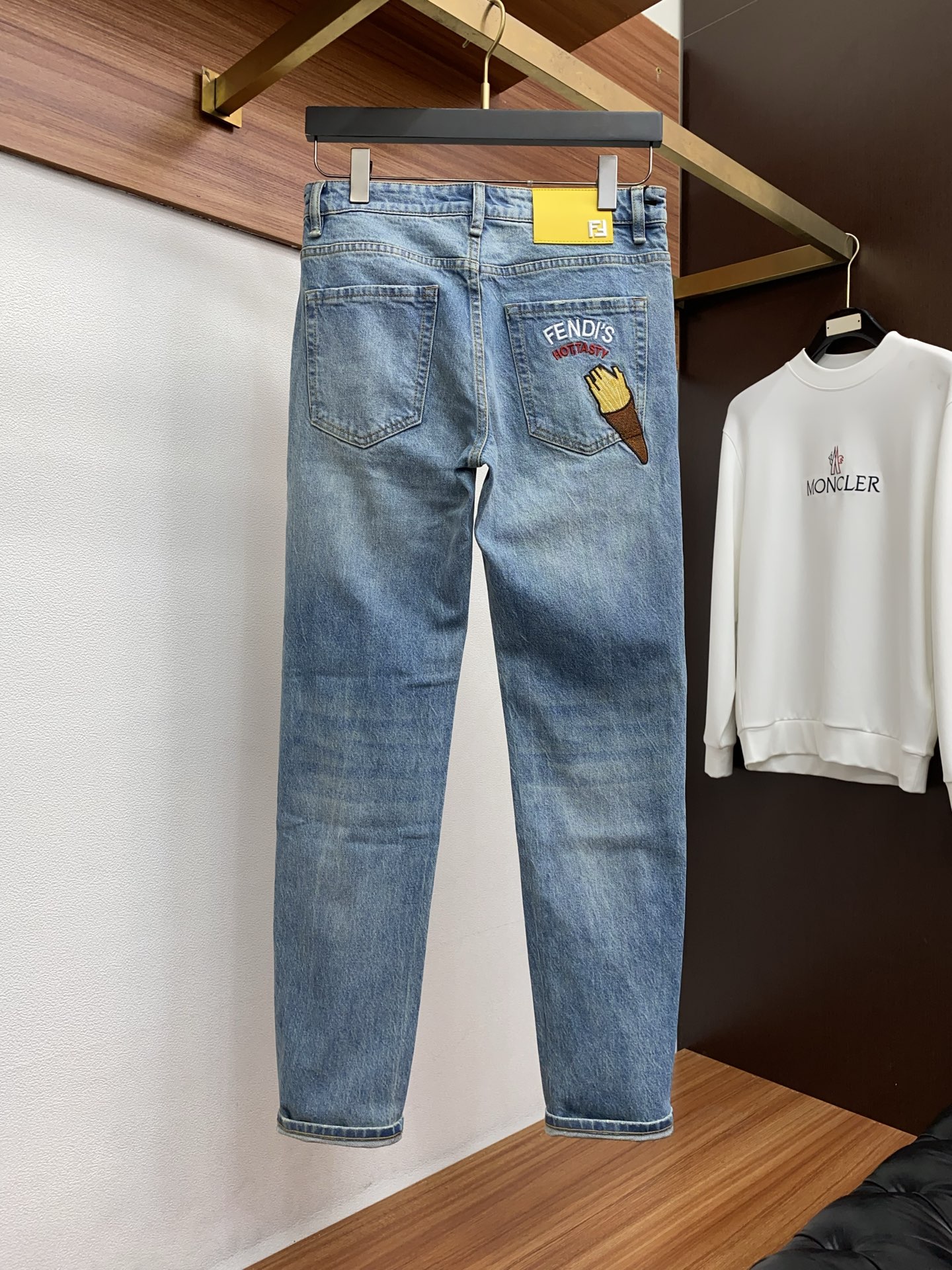 1v 路易威登 2026ss春夏新款修身小直筒牛仔裤 完美洗水工艺 定制顶级五金logo 独家定制微弹面