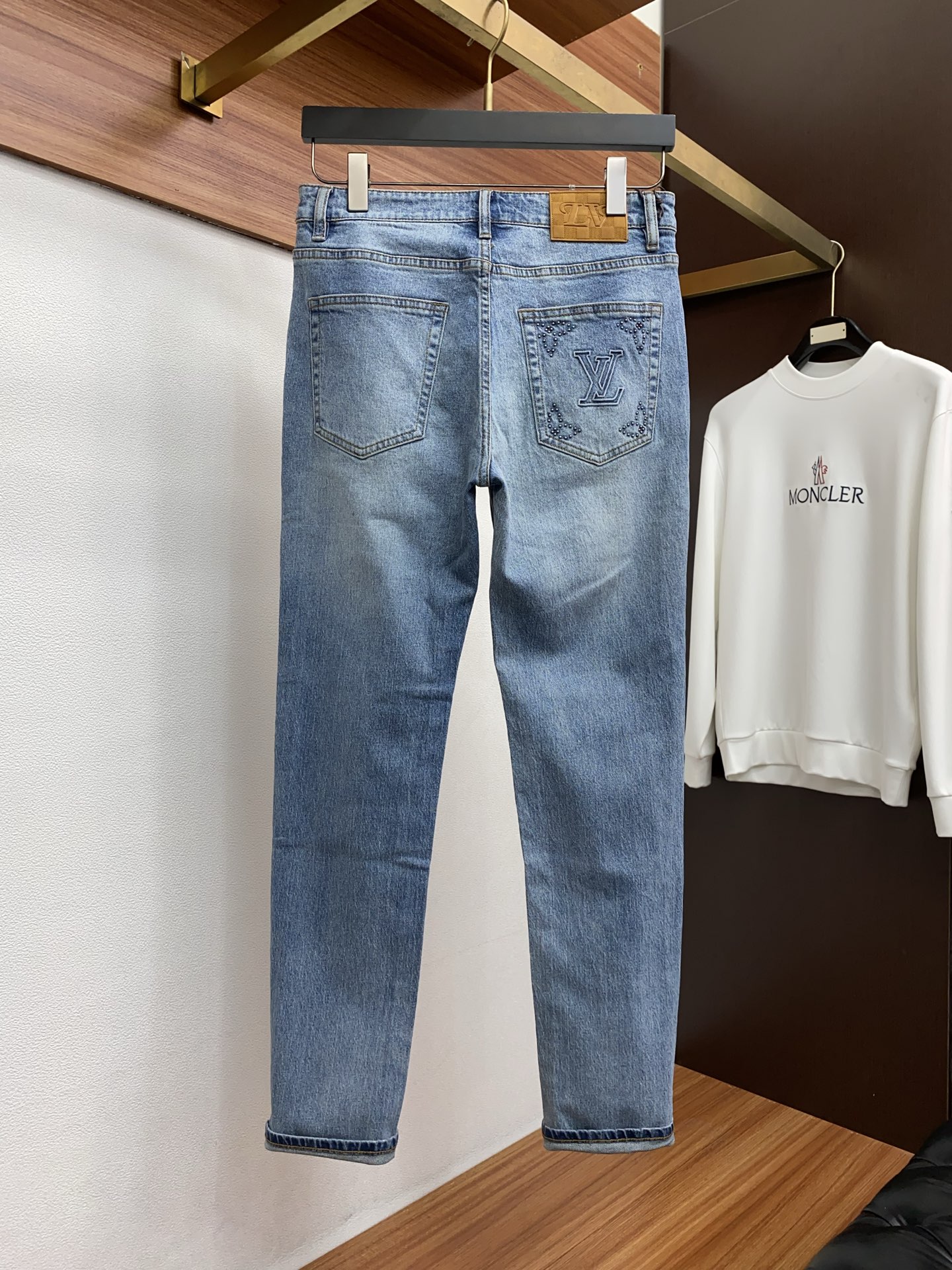 1v 路易威登 2026ss春夏新款修身小直筒牛仔裤 完美洗水工艺 定制顶级五金logo 独家定制微弹面