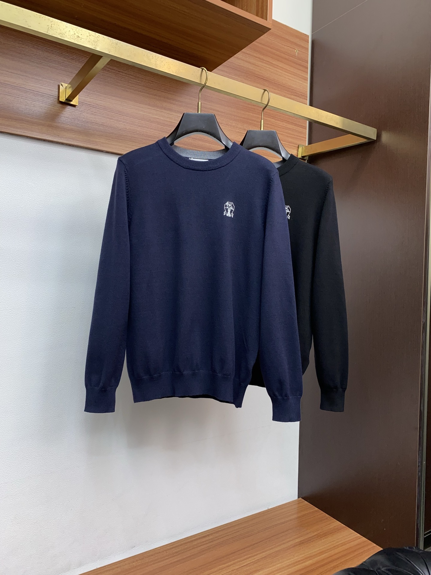 BC 男士高端简约圆领毛衣 ，香港洋行渠道货，纯正血统品质，25年秋冬 新款，经典王牌系列！高端奢华且白