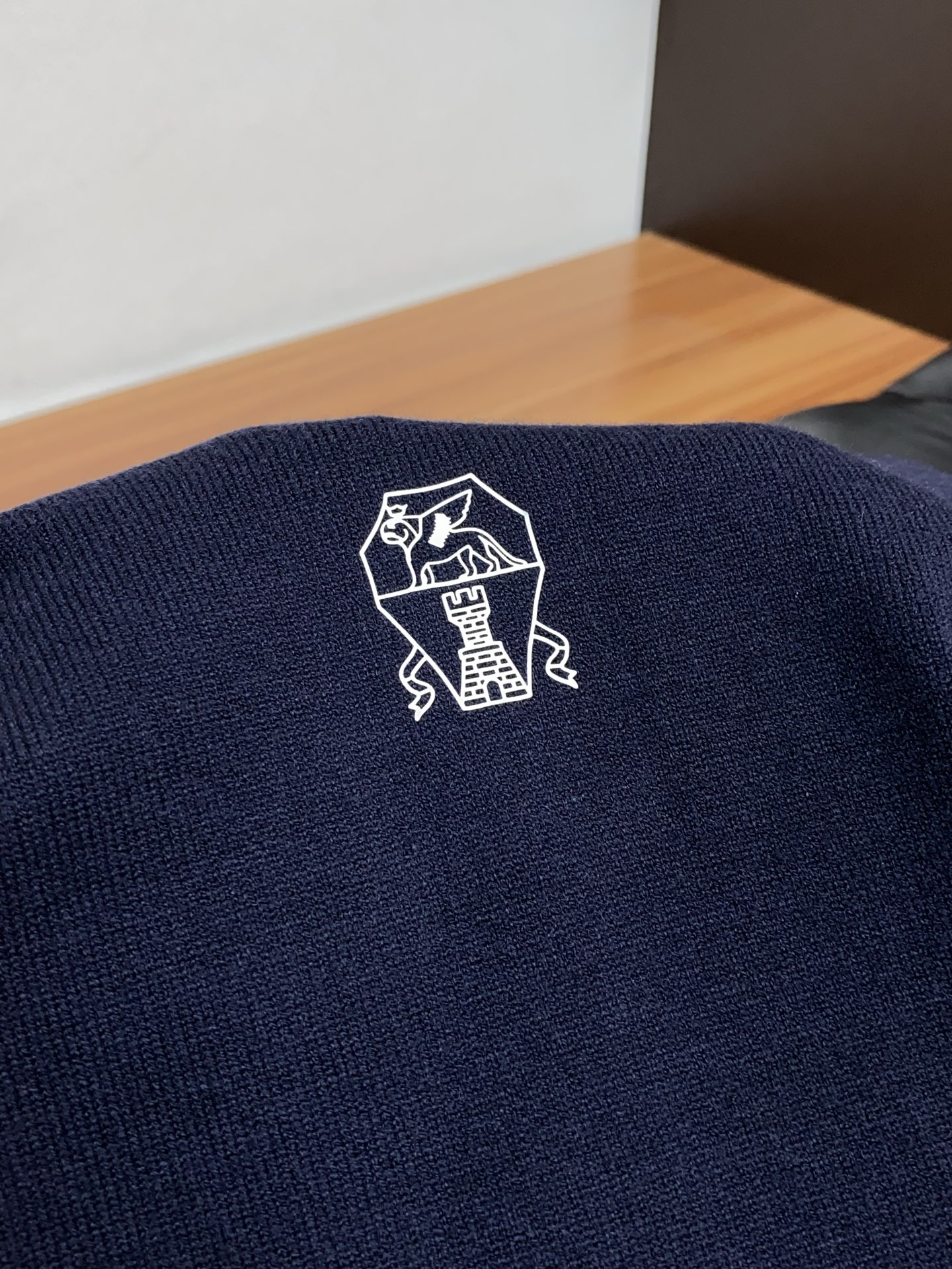 BC 男士高端简约圆领毛衣 ，香港洋行渠道货，纯正血统品质，25年秋冬 新款，经典王牌系列！高端奢华且白