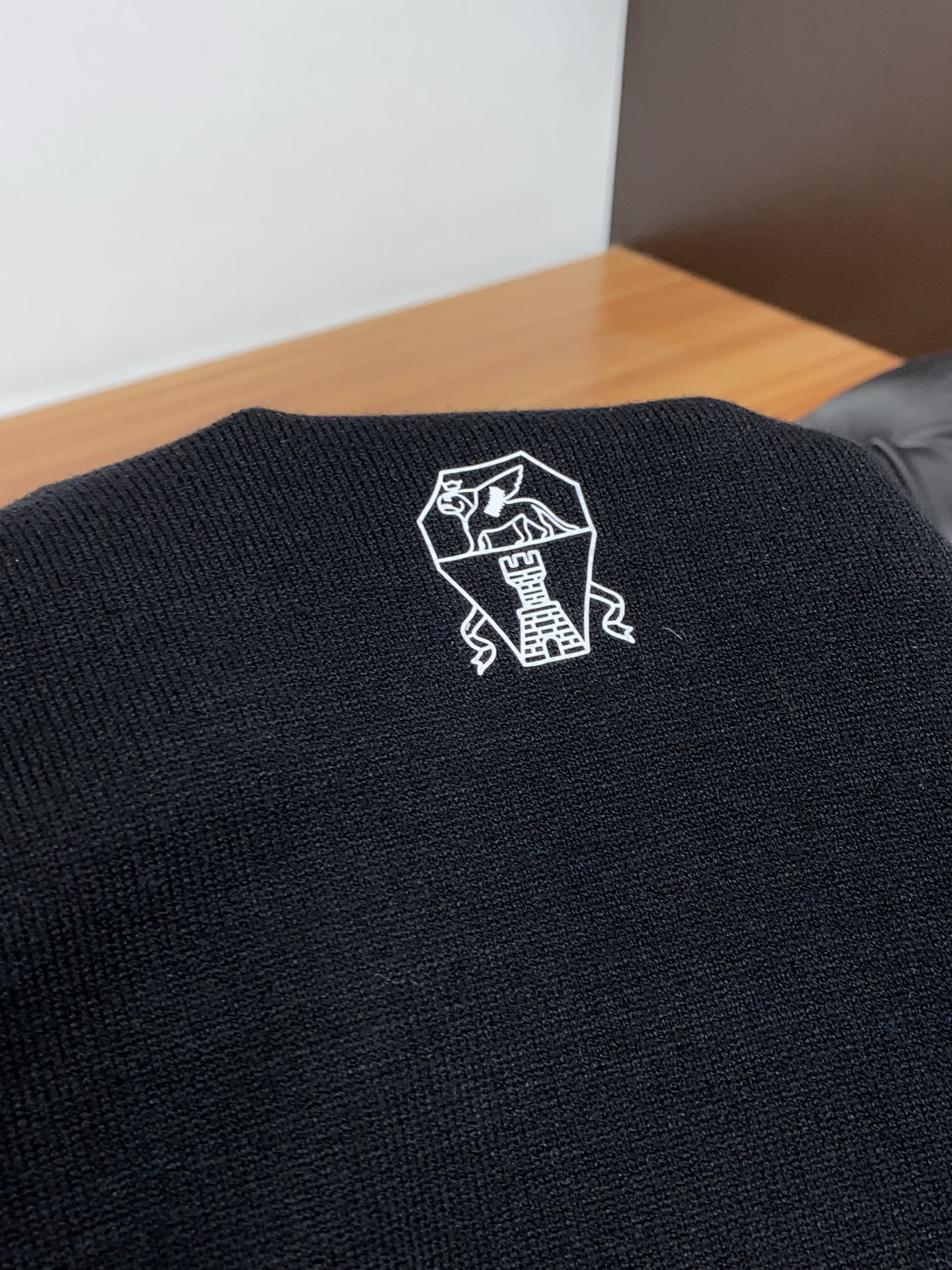 BC 男士高端简约圆领毛衣 ，香港洋行渠道货，纯正血统品质，25年秋冬 新款，经典王牌系列！高端奢华且白