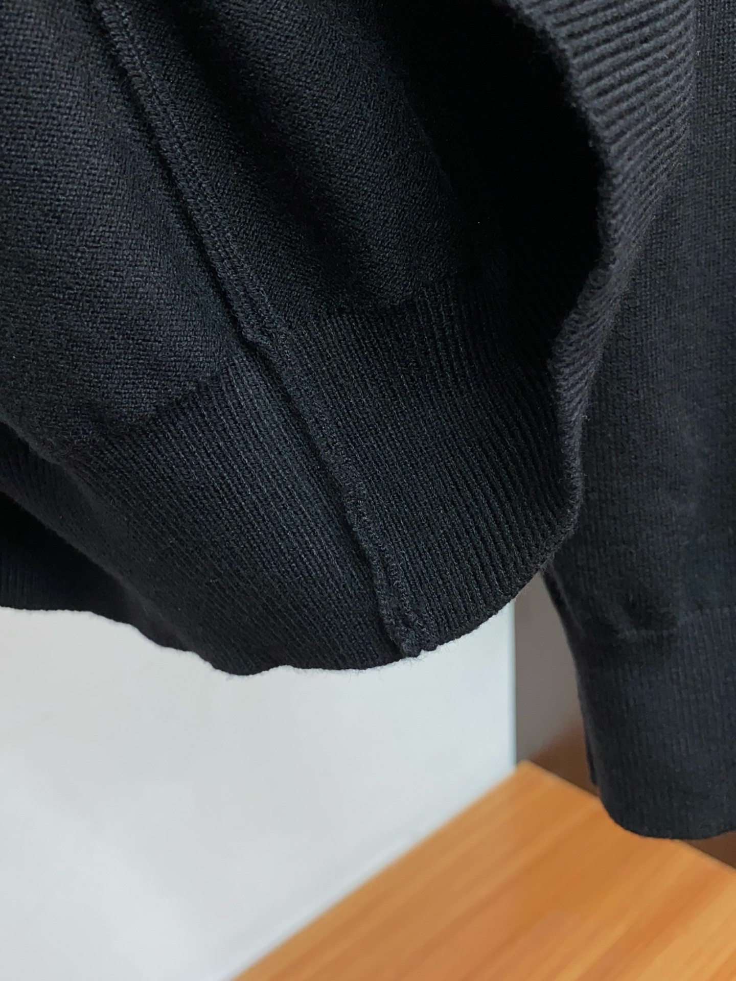 BC 男士高端简约圆领毛衣 ，香港洋行渠道货，纯正血统品质，25年秋冬 新款，经典王牌系列！高端奢华且白