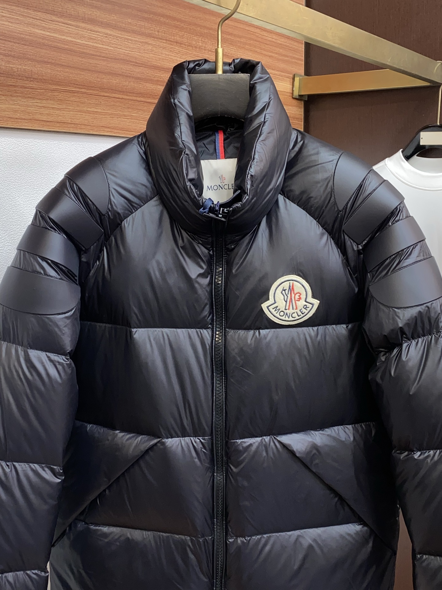 蒙口 独家专供秋冬2025SS新款羽绒服 香港贸易公司货，纯正洋行渠道，同步官网发售，内里填充国标90绒