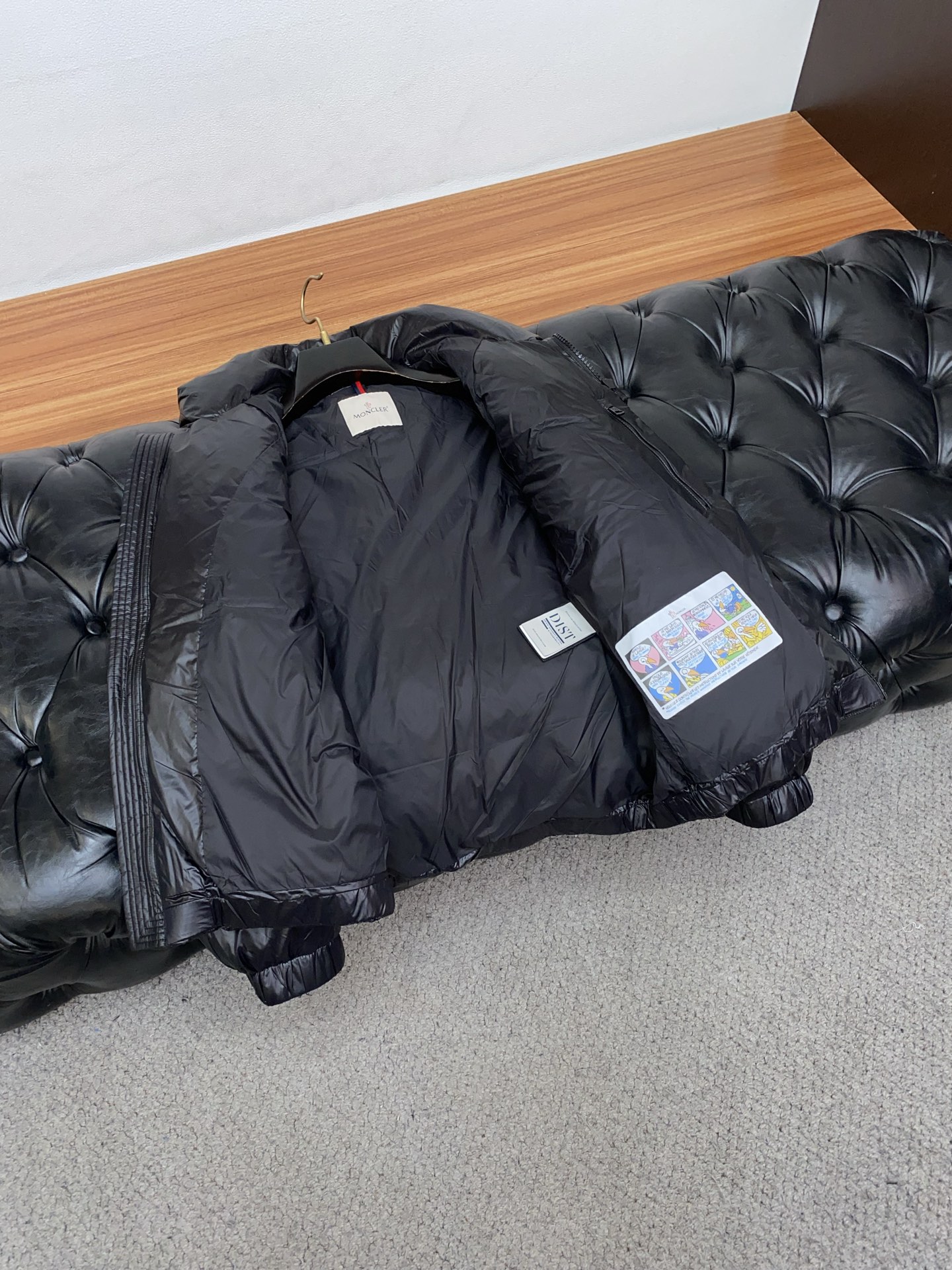 蒙口 独家专供秋冬2025SS新款羽绒服 香港贸易公司货，纯正洋行渠道，同步官网发售，内里填充国标90绒