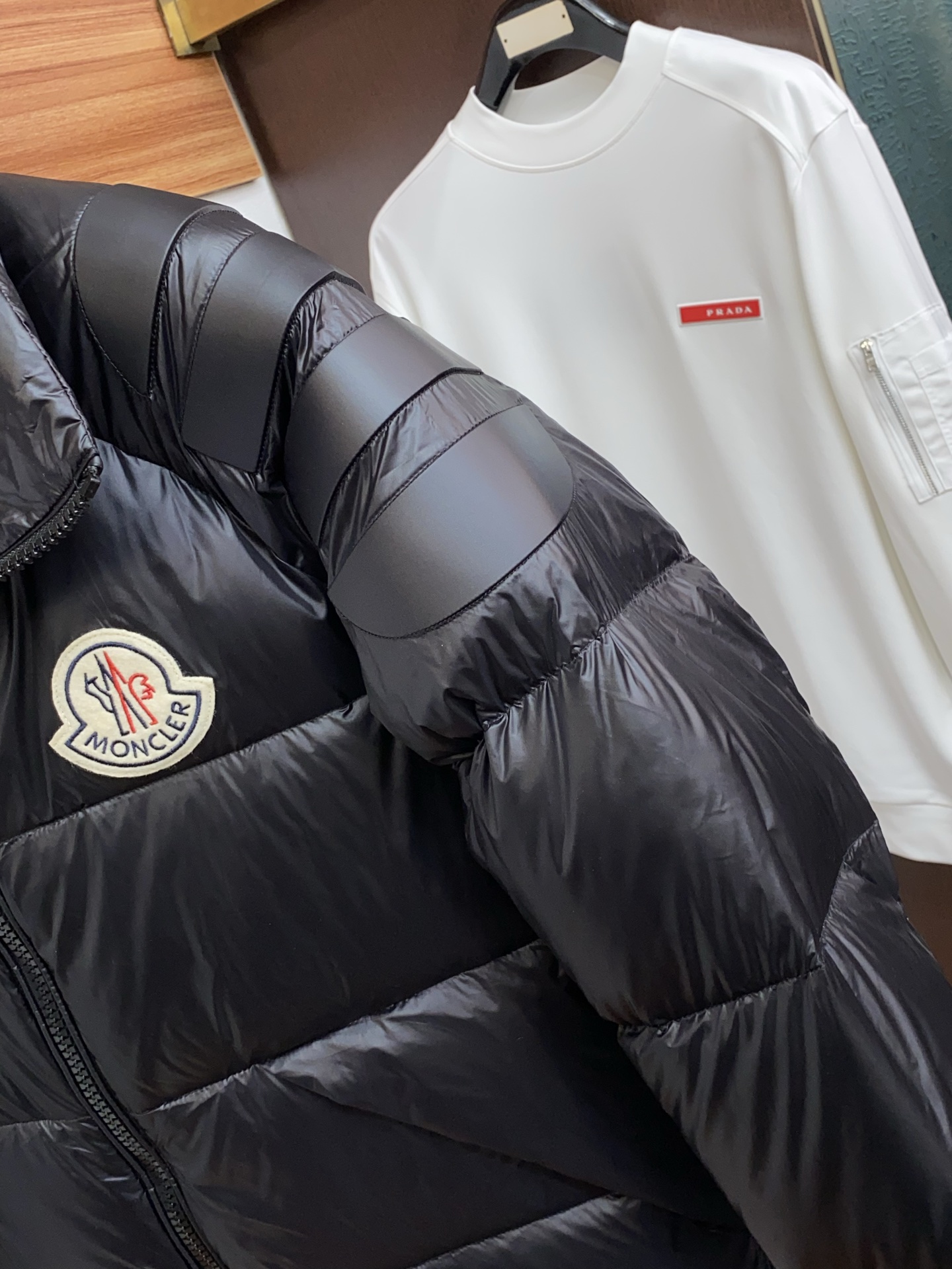 蒙口 独家专供秋冬2025SS新款羽绒服 香港贸易公司货，纯正洋行渠道，同步官网发售，内里填充国标90绒