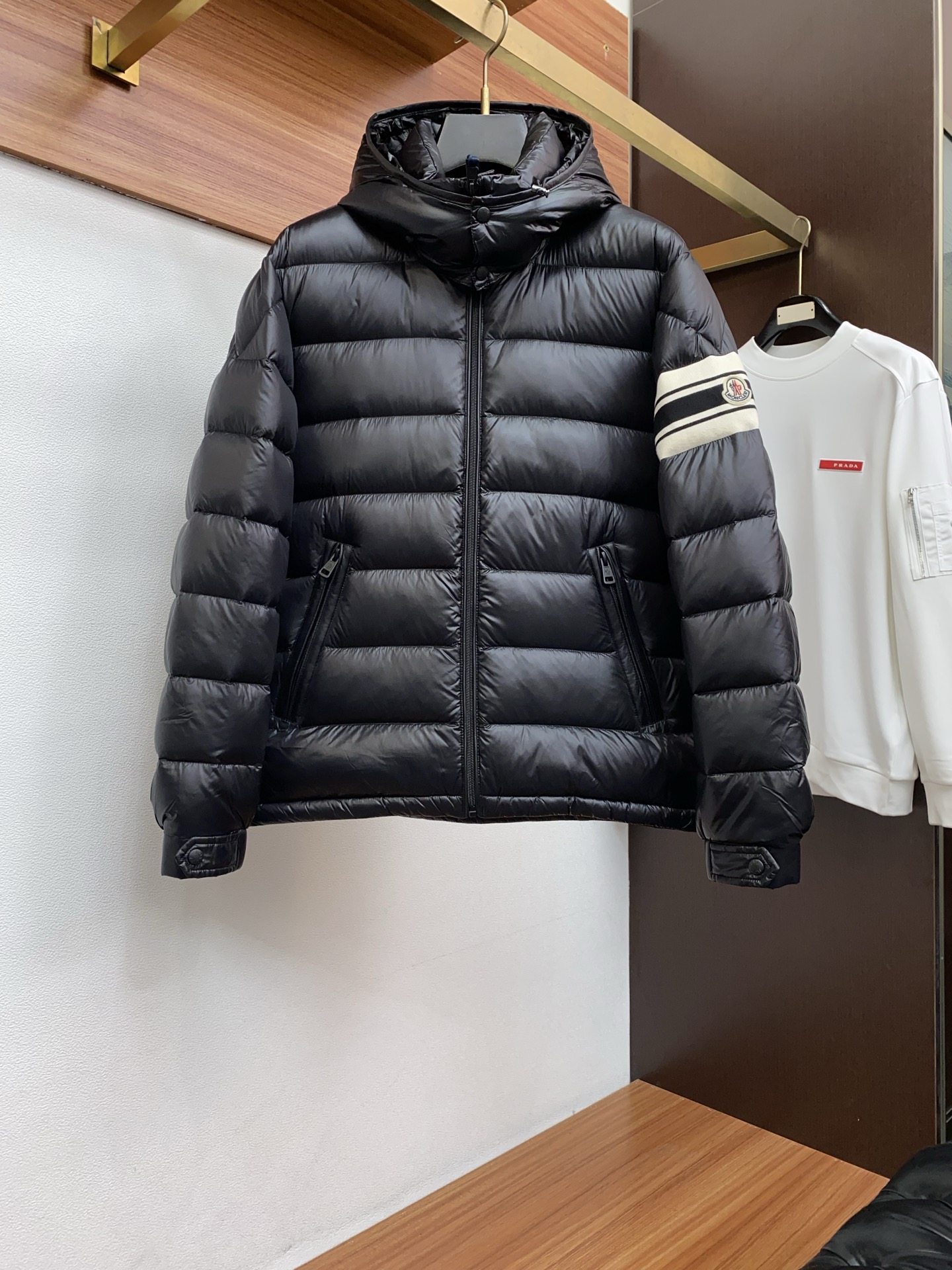 蒙口 独家专供秋冬2025SS新款羽绒服 香港贸易公司货，纯正洋行渠道，同步官网发售，内里填充国标90绒