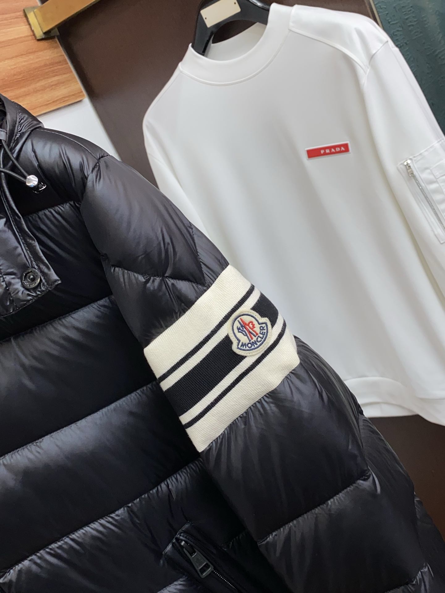 蒙口 独家专供秋冬2025SS新款羽绒服 香港贸易公司货，纯正洋行渠道，同步官网发售，内里填充国标90绒