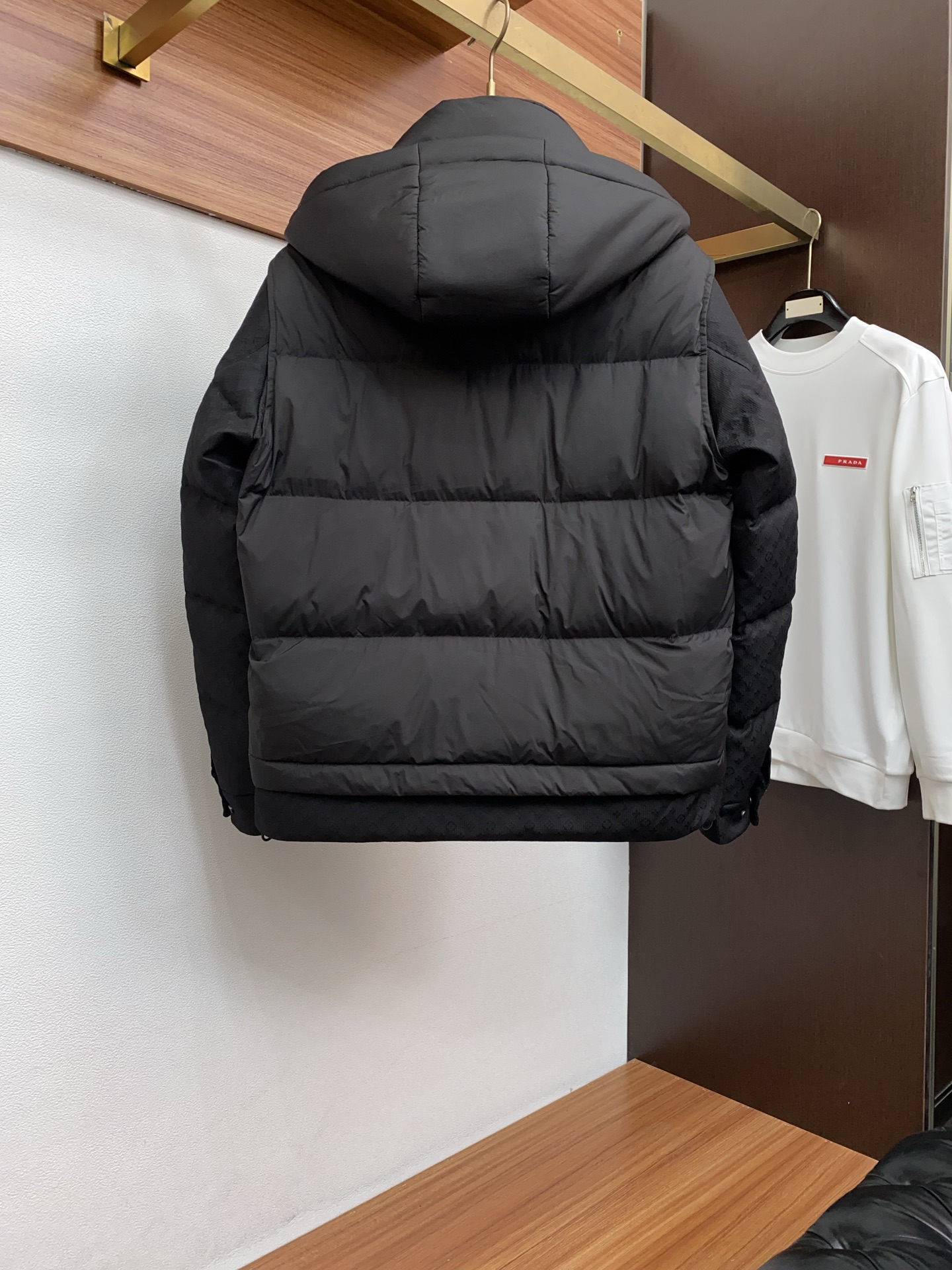 1v路易威登 高端推荐牛货 2025秋冬款男士原单羽绒服！贵族血统 蓬松感十足 御寒神器 高端顶尖一线成