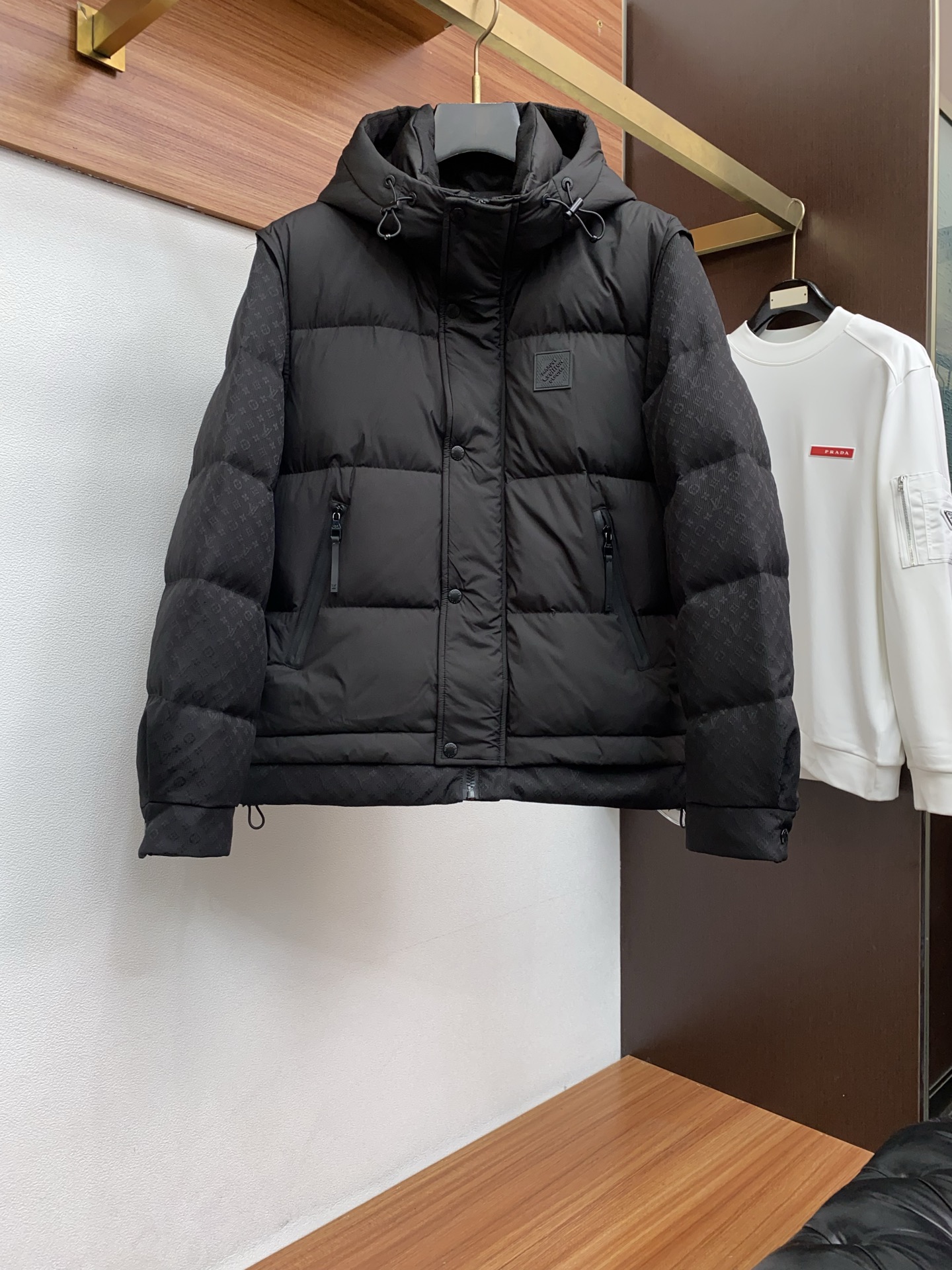 1v路易威登 高端推荐牛货 2025秋冬款男士原单羽绒服！贵族血统 蓬松感十足 御寒神器 高端顶尖一线成