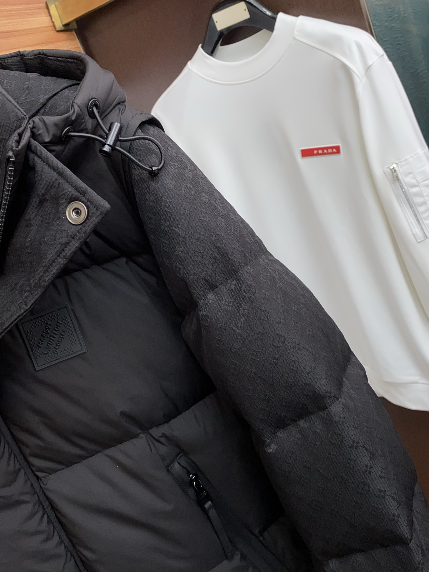 1v路易威登 高端推荐牛货 2025秋冬款男士原单羽绒服！贵族血统 蓬松感十足 御寒神器 高端顶尖一线成