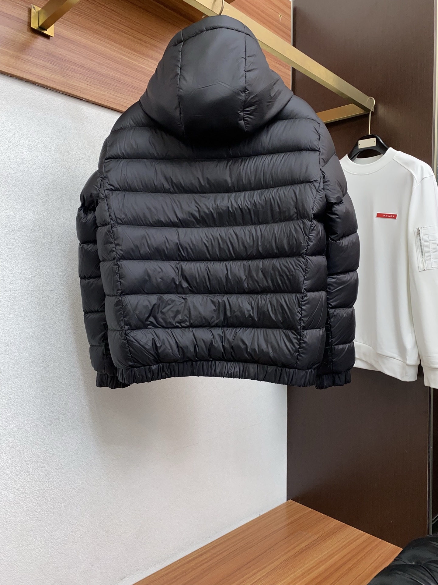 🌾 普拉达 独家专供秋冬2025SS新款羽绒服 香港贸易公司货，纯正洋行渠道，同步官网发售，内里填充国标