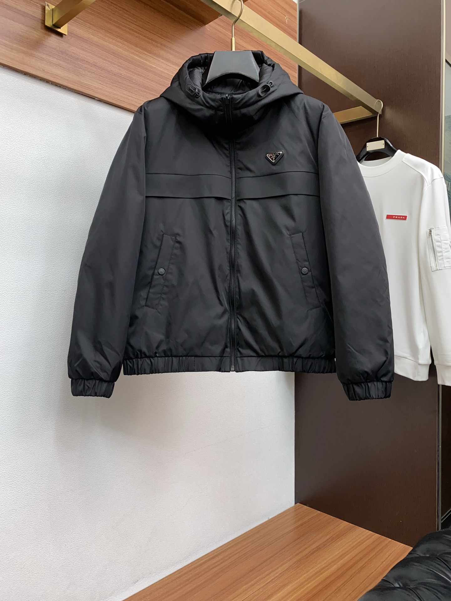 🌾 普拉达 独家专供秋冬2025SS新款羽绒服 香港贸易公司货，纯正洋行渠道，同步官网发售，内里填充国标