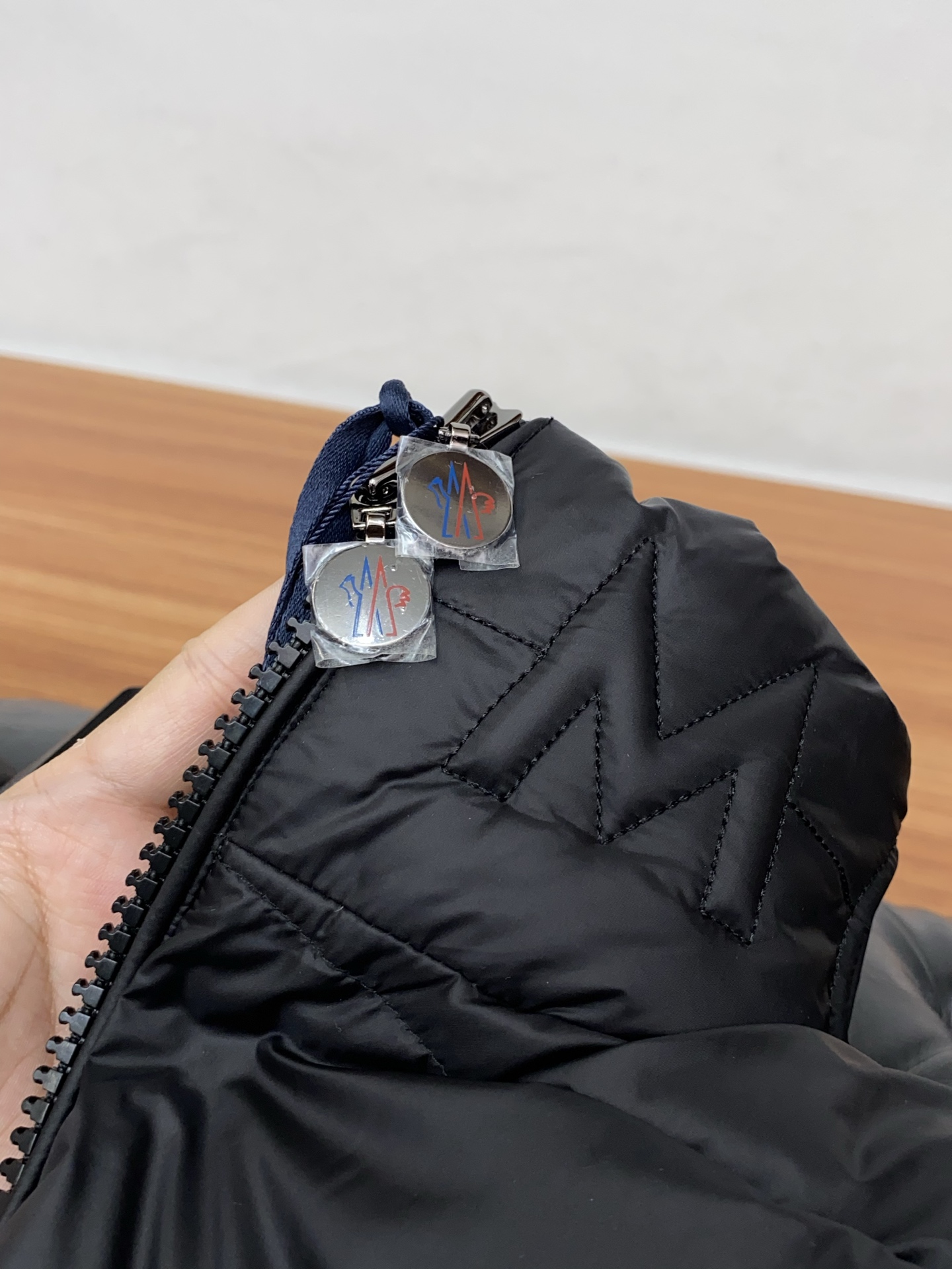 蒙口 高端推荐牛货 2025秋冬款男士原单羽绒服！贵族血统 蓬松感十足 御寒神器 高端顶尖一线成衣，融入