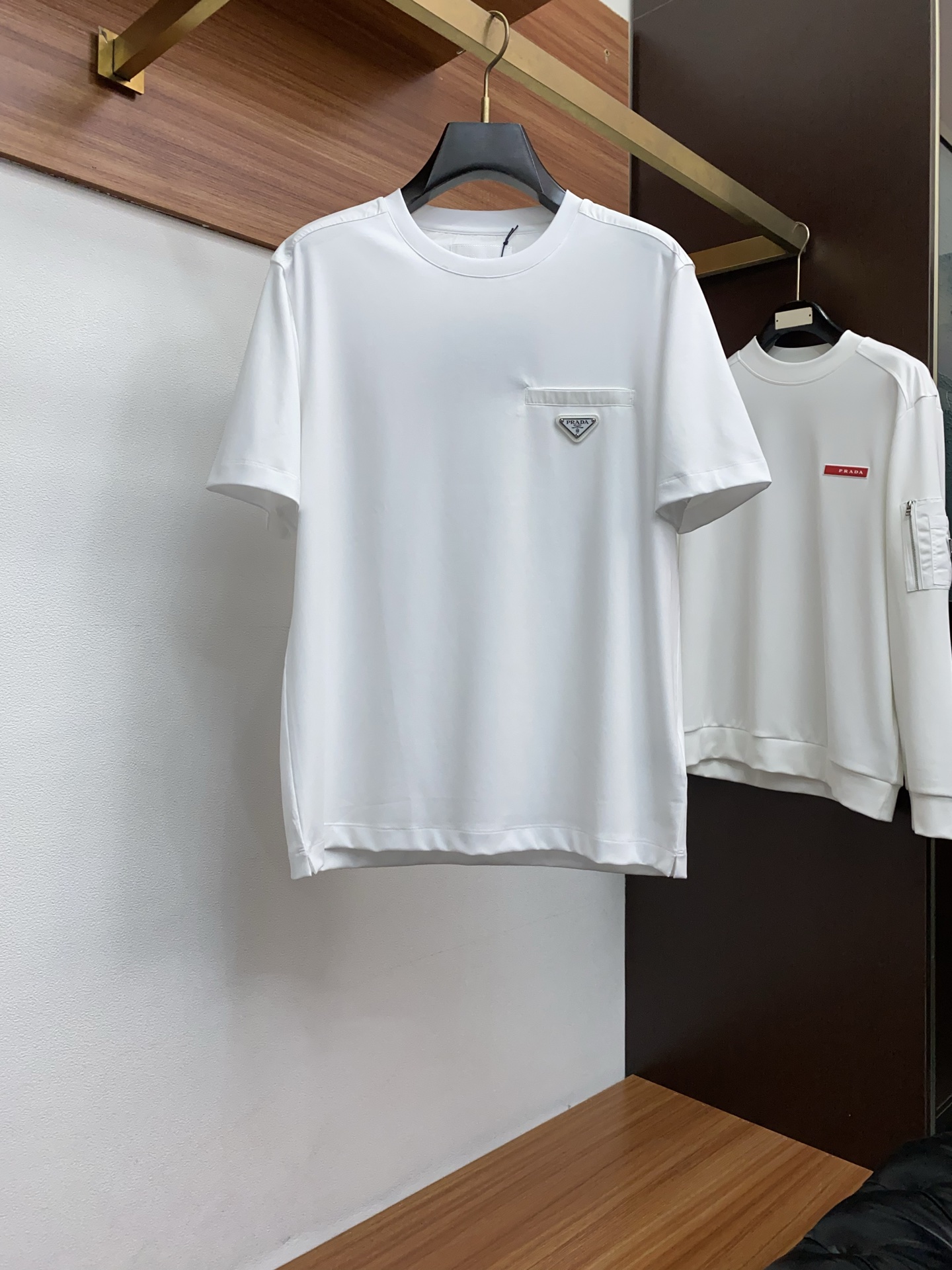 프라다 2026SS 로고 코튼 라운드넥 반팔 티셔츠 1151 Prada T Shirt
