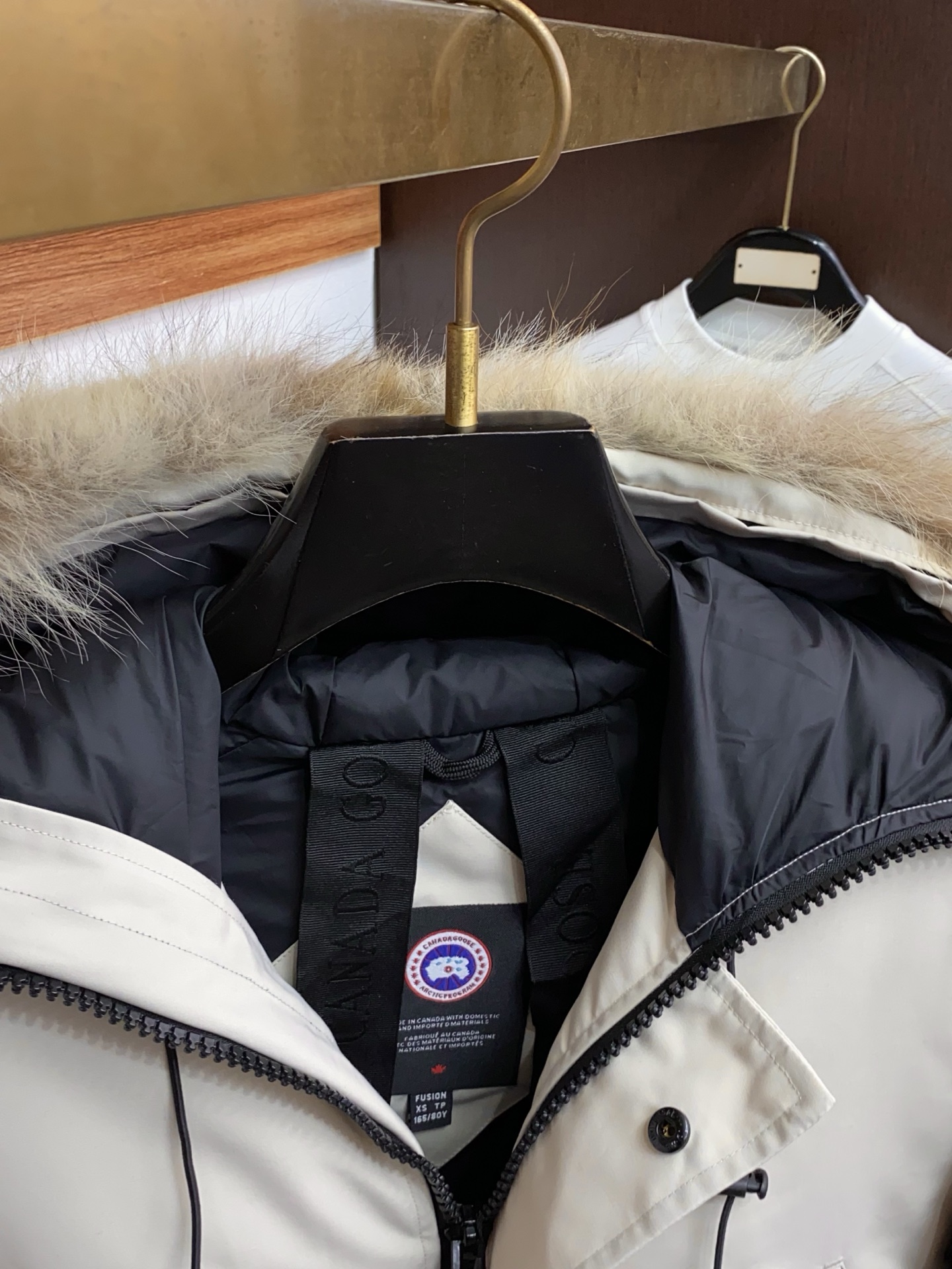 大鹅 25秋冬男士时尚羽绒服 轻奢时尚休闲风格，轻盈保暖柔软！低调系列时尚百搭，就是有型！香港贸易订单款