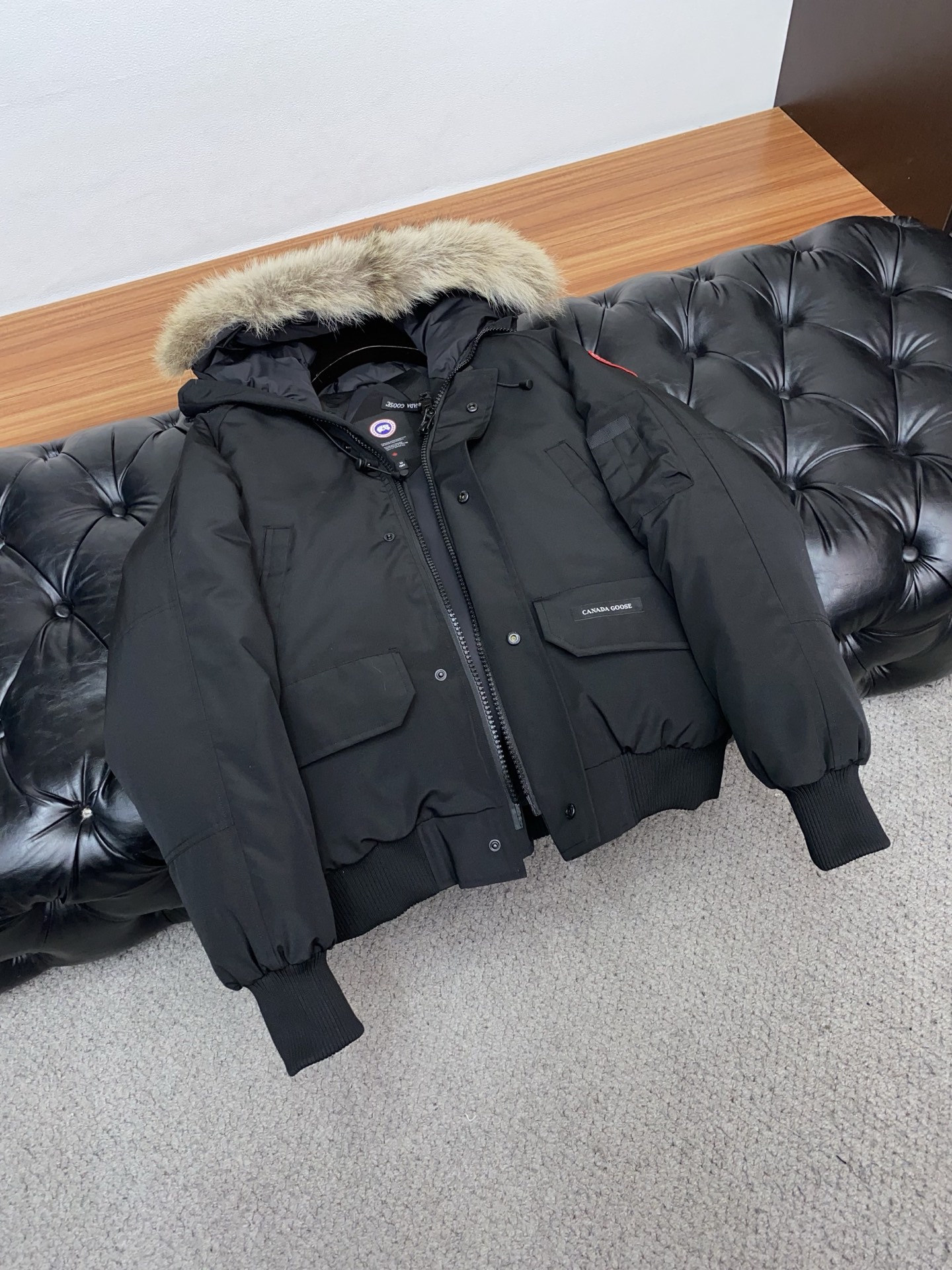 大鹅 25秋冬男士时尚羽绒服 轻奢时尚休闲风格，轻盈保暖柔软！低调系列时尚百搭，就是有型！香港贸易订单款