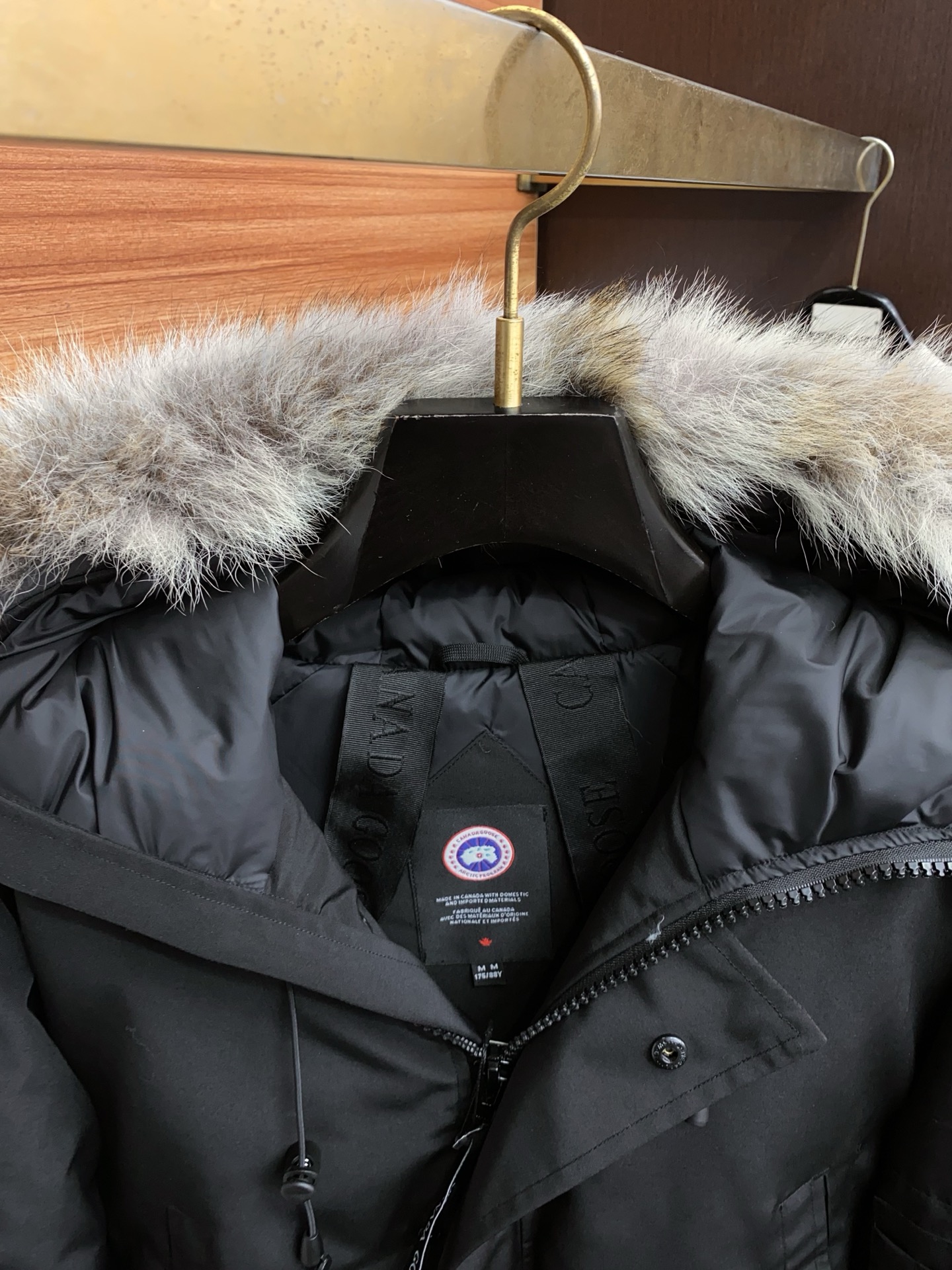 大鹅 25秋冬男士时尚羽绒服 轻奢时尚休闲风格，轻盈保暖柔软！低调系列时尚百搭，就是有型！香港贸易订单款