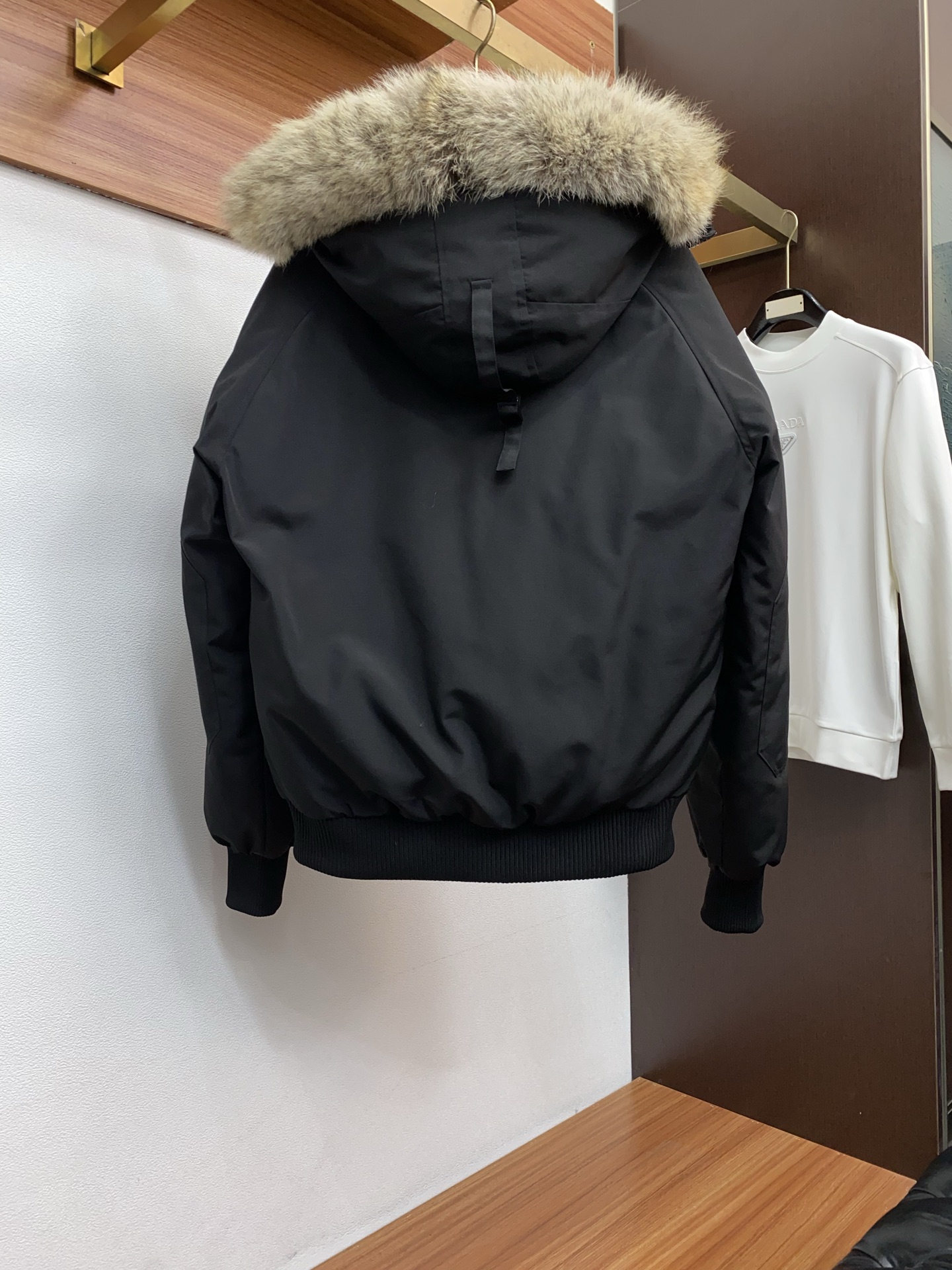 大鹅 25秋冬男士时尚羽绒服 轻奢时尚休闲风格，轻盈保暖柔软！低调系列时尚百搭，就是有型！香港贸易订单款