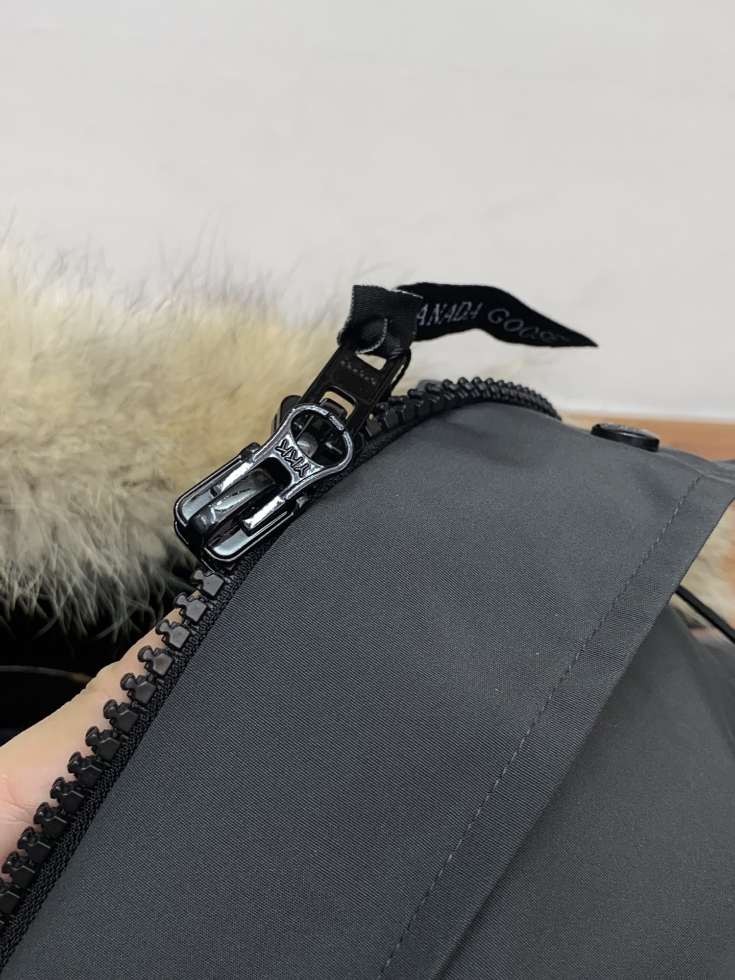 大鹅 25秋冬男士时尚羽绒服 轻奢时尚休闲风格，轻盈保暖柔软！低调系列时尚百搭，就是有型！香港贸易订单款