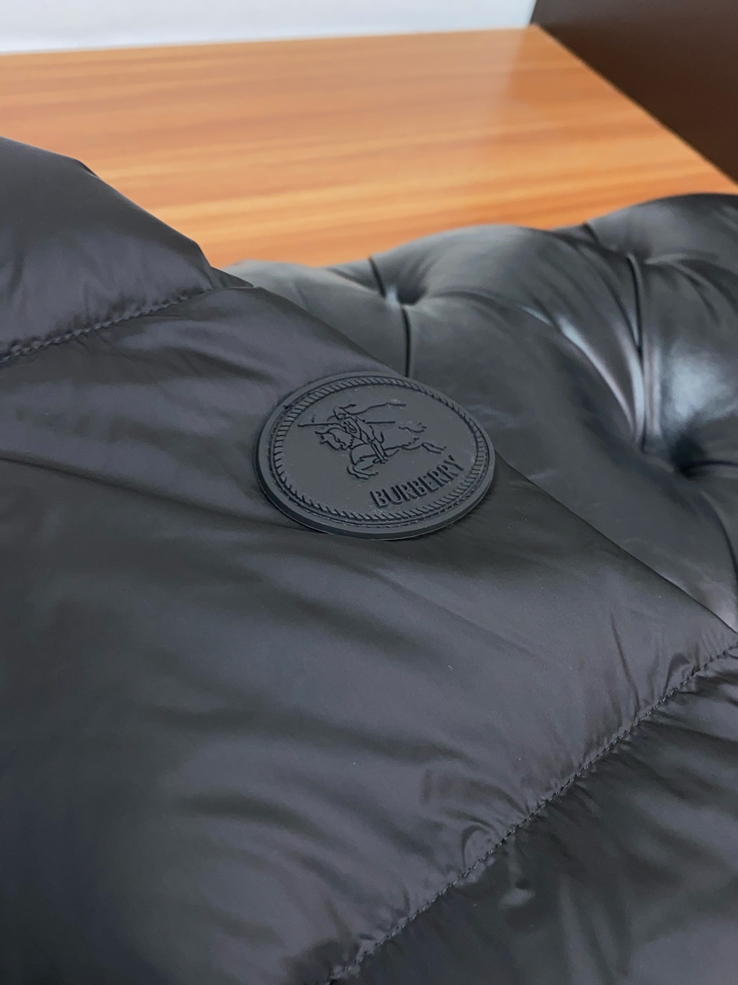 巴宝莉 高端推荐牛货 2025秋冬款男士原单羽绒服！贵族血统 蓬松感十足 御寒神器 高端顶尖一线成衣，融