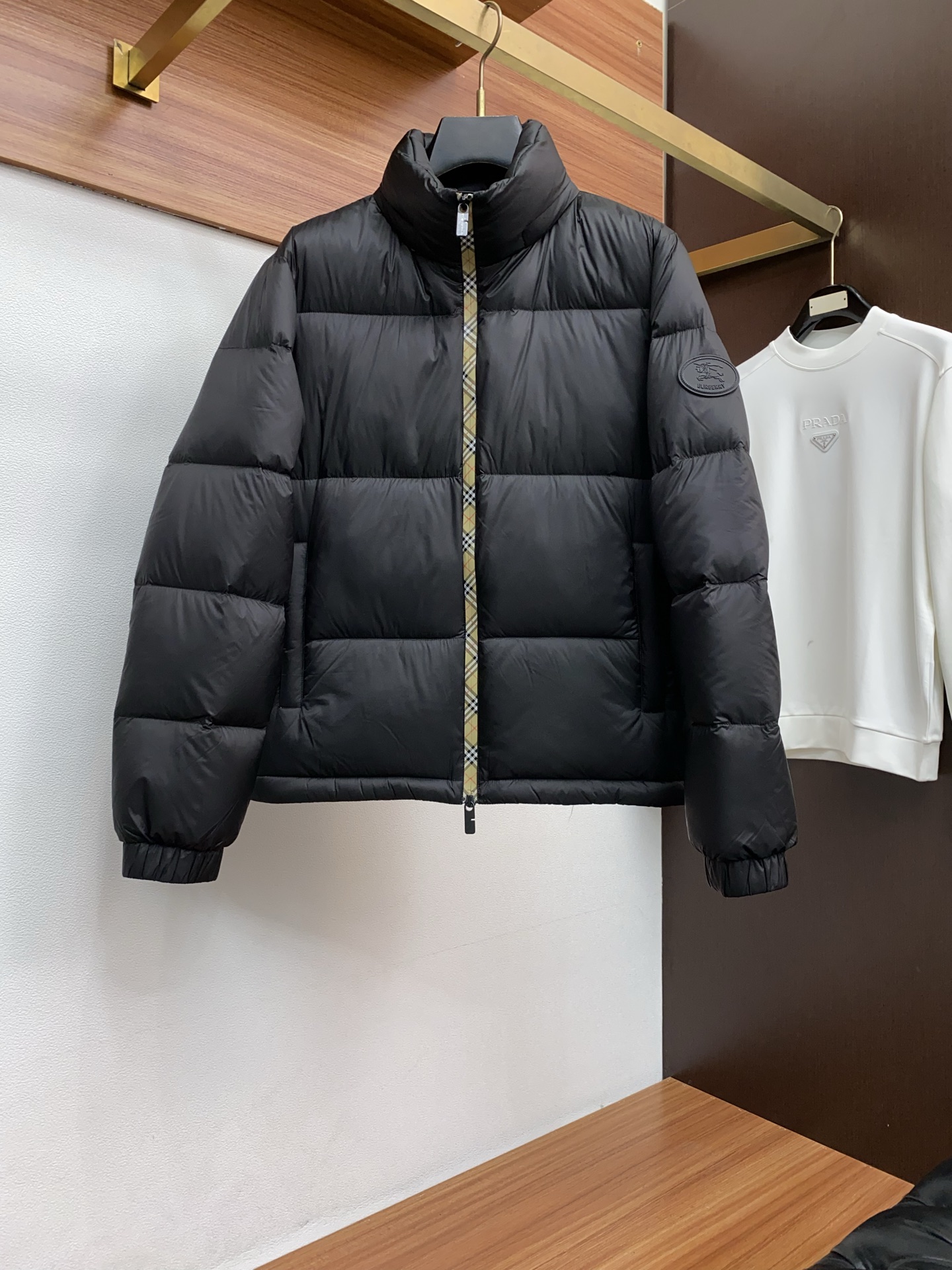 巴宝莉 高端推荐牛货 2025秋冬款男士原单羽绒服！贵族血统 蓬松感十足 御寒神器 高端顶尖一线成衣，融