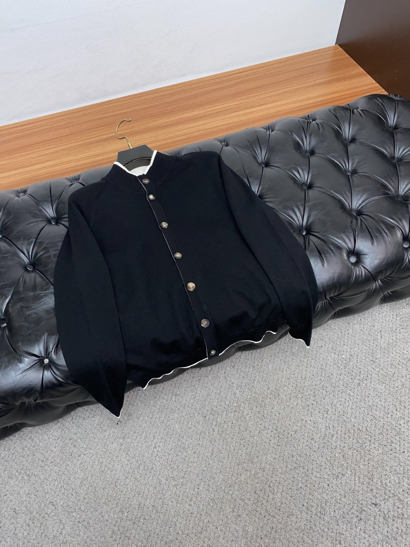 kiton 秋冬新款 专柜同步 时尚经典款提花针织羊毛毛衣外套 秋冬必备款 采用羊毛混纺针织衫加厚毛衣，