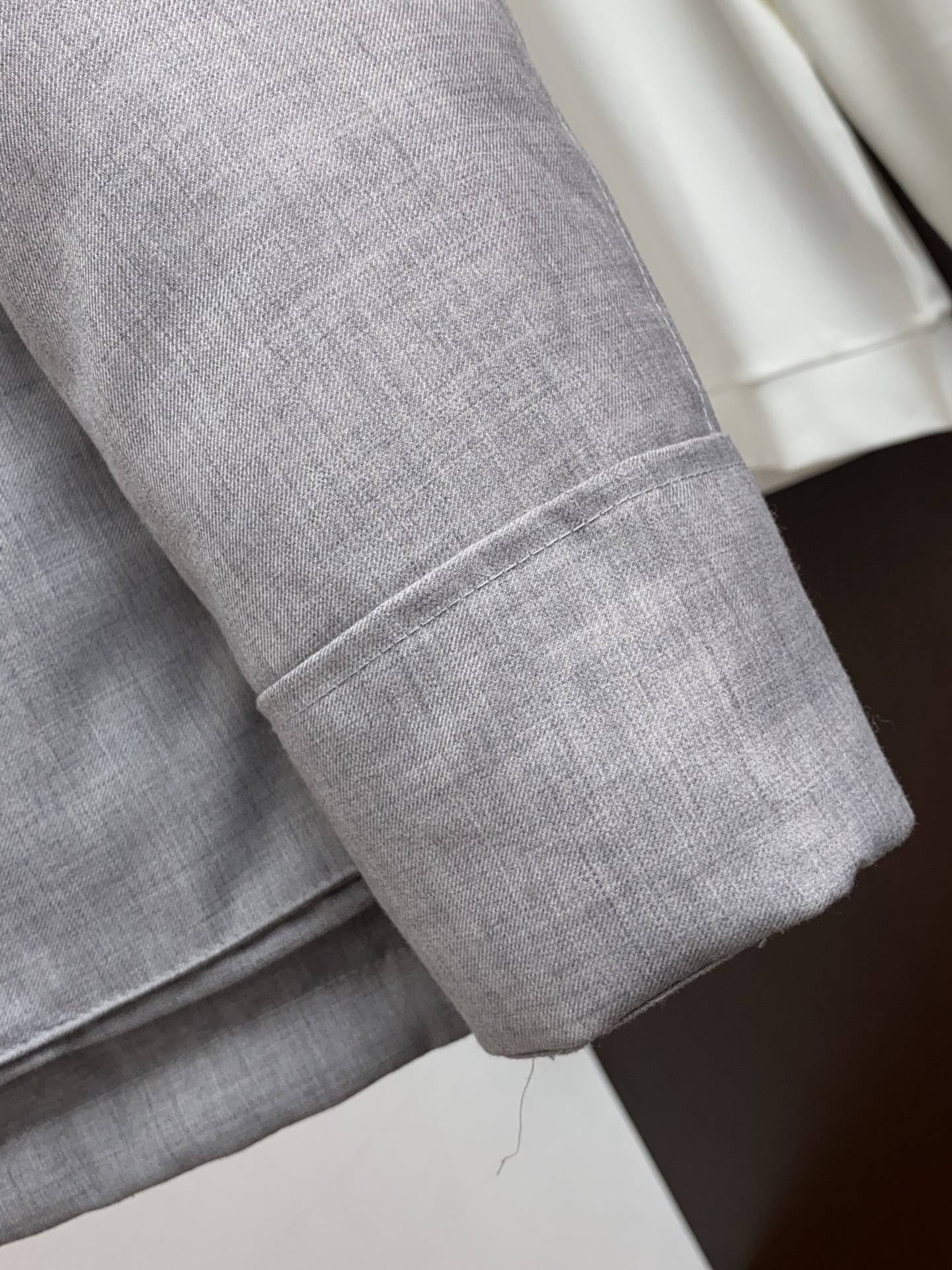 BC 羽绒服25年最新款商务羽绒外套 定制面料 设计便足以吸引你的目光。不仅为整体造型增添了一份干练与精