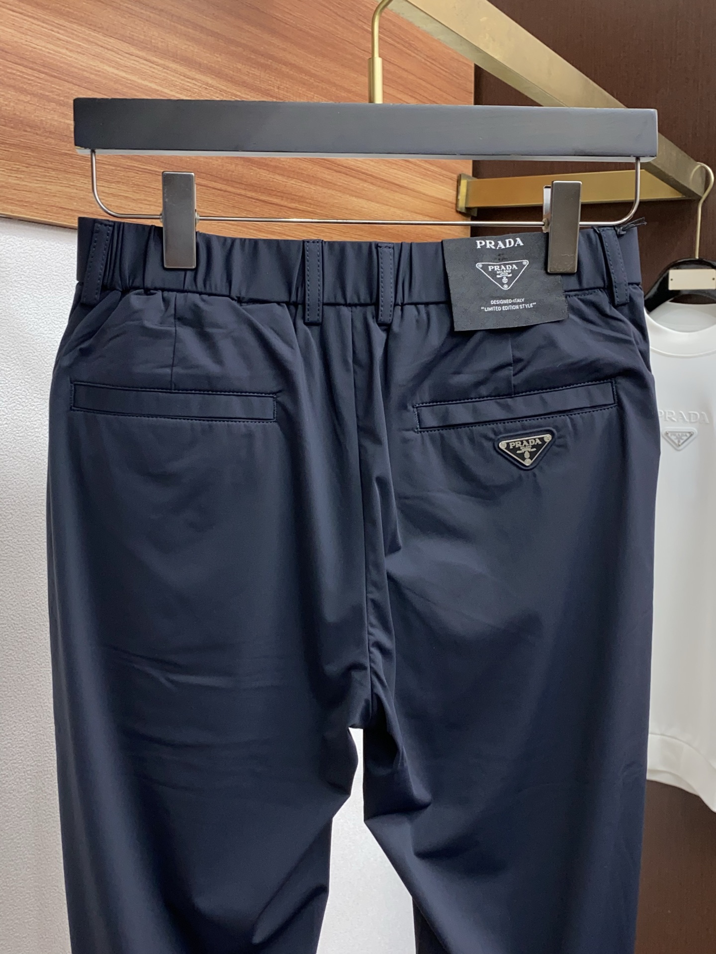 普拉达 2026ss 春夏 新品 原单男士西装休闲裤 每季必出的类型，无需质疑的热卖王牌单品，符合四季最