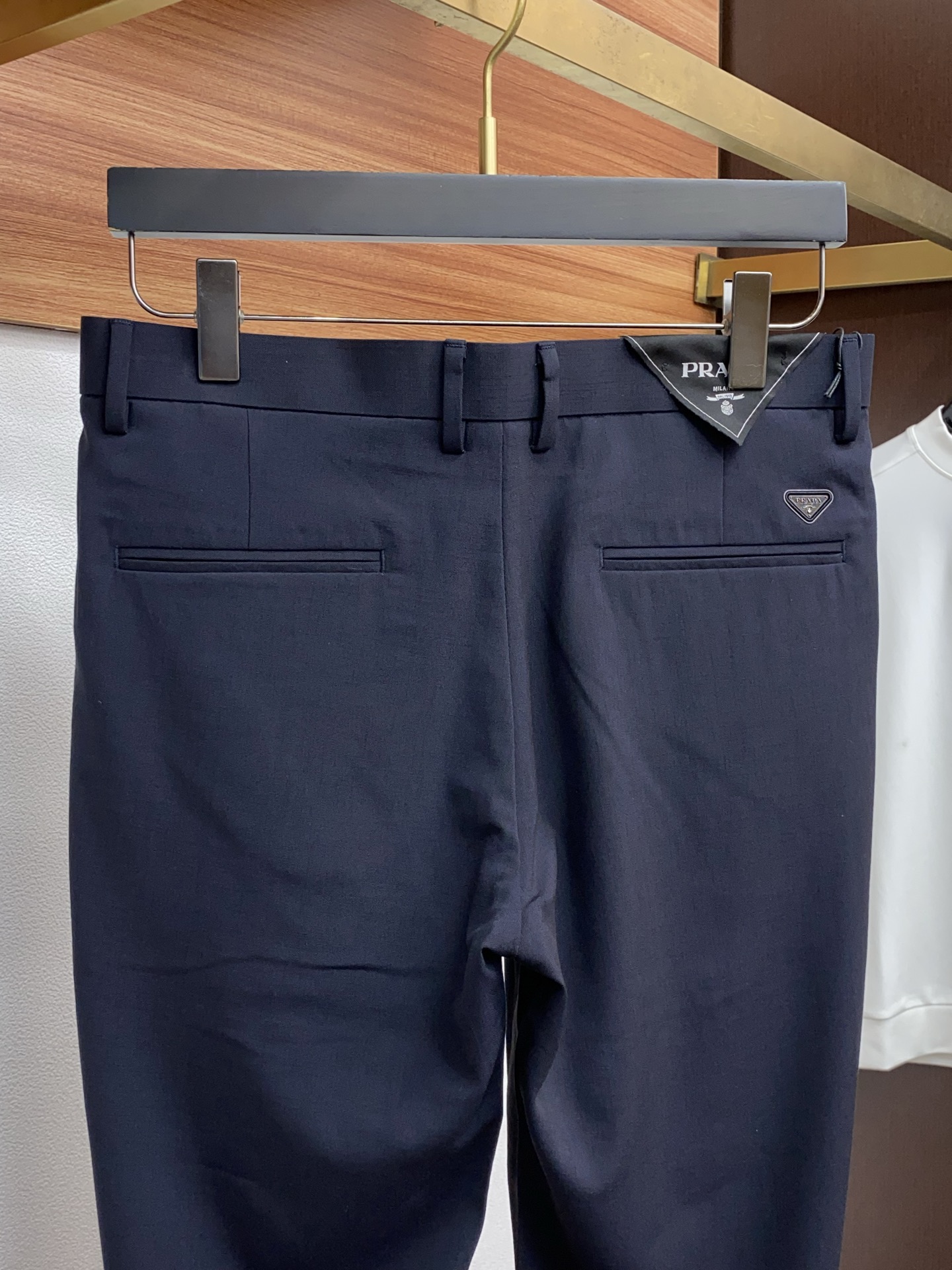 普拉达 2026ss 春夏 新品 原单男士西装休闲裤 每季必出的类型，无需质疑的热卖王牌单品，符合四季最