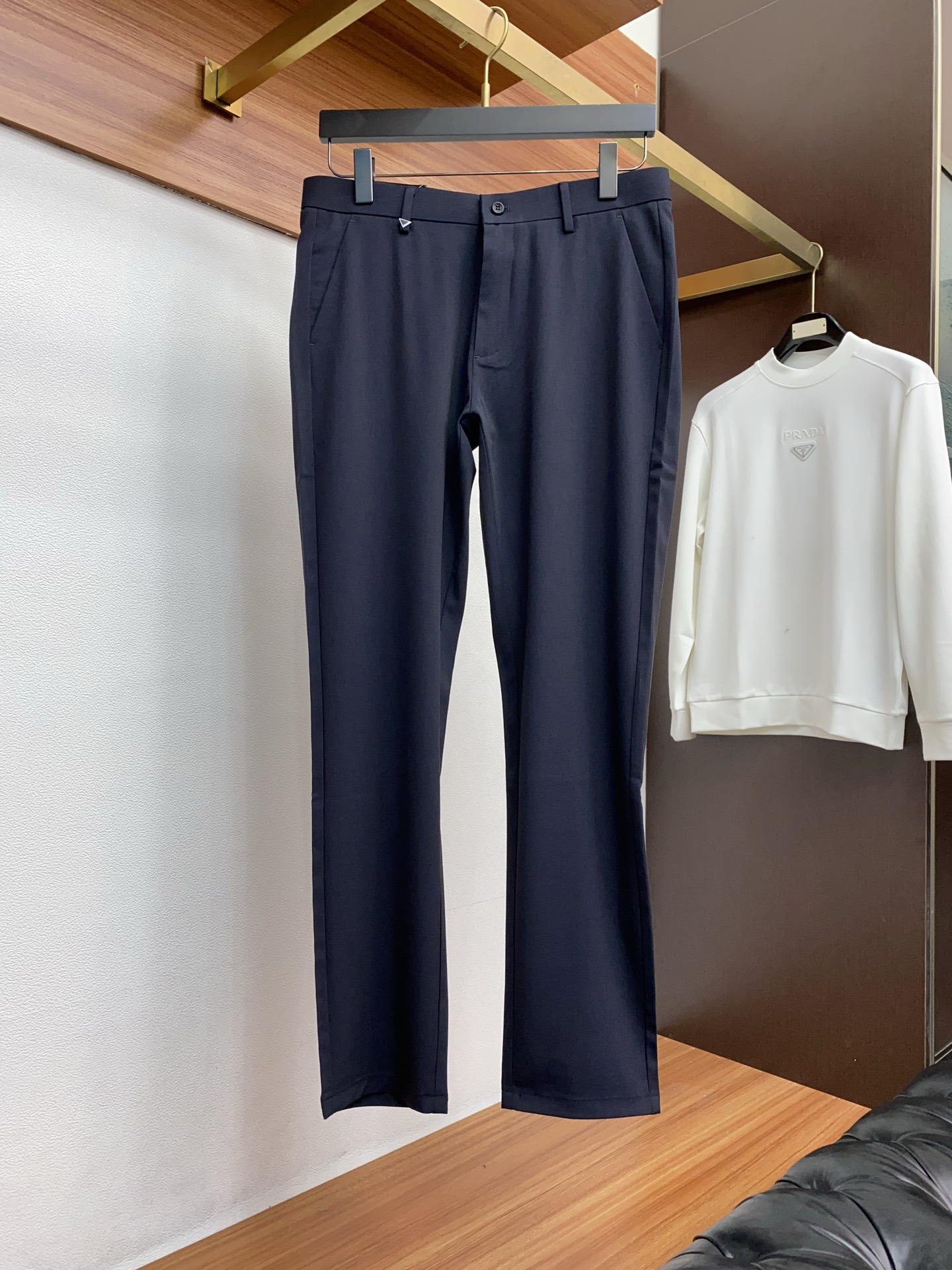 普拉达 2026ss 春夏 新品 原单男士西装休闲裤 每季必出的类型，无需质疑的热卖王牌单品，符合四季最