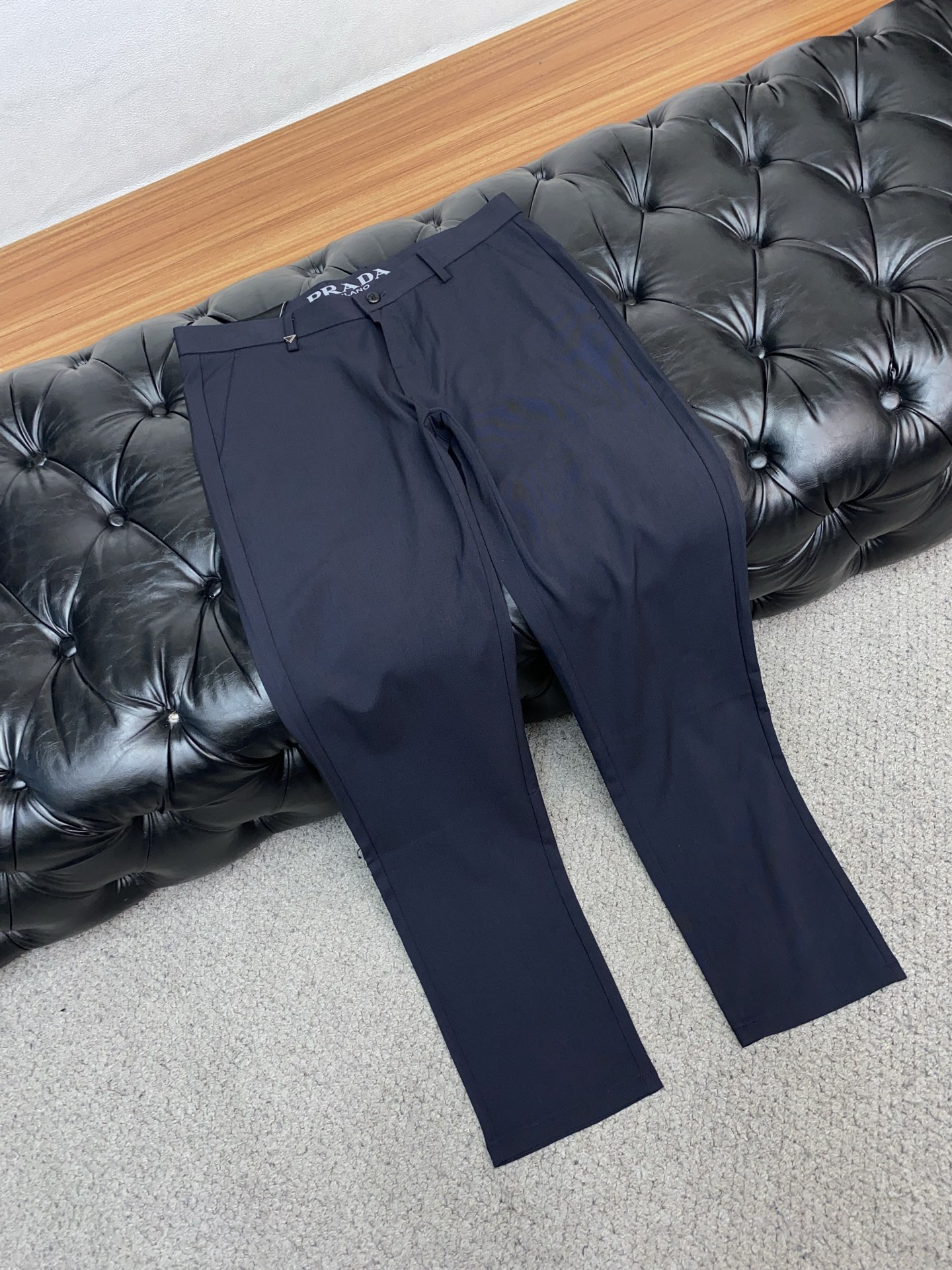 普拉达 2026ss 春夏 新品 原单男士西装休闲裤 每季必出的类型，无需质疑的热卖王牌单品，符合四季最