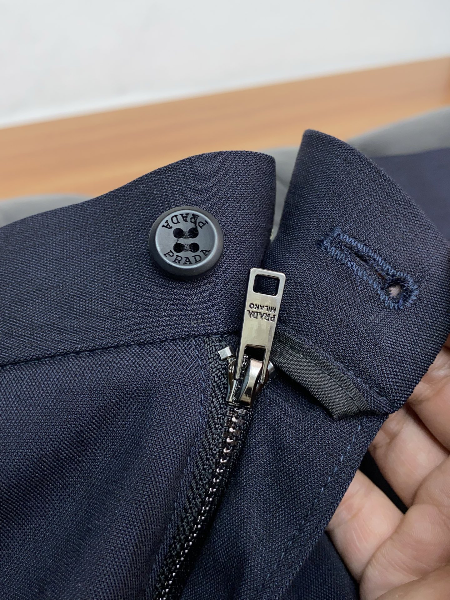 普拉达 2026ss 春夏 新品 原单男士西装休闲裤 每季必出的类型，无需质疑的热卖王牌单品，符合四季最