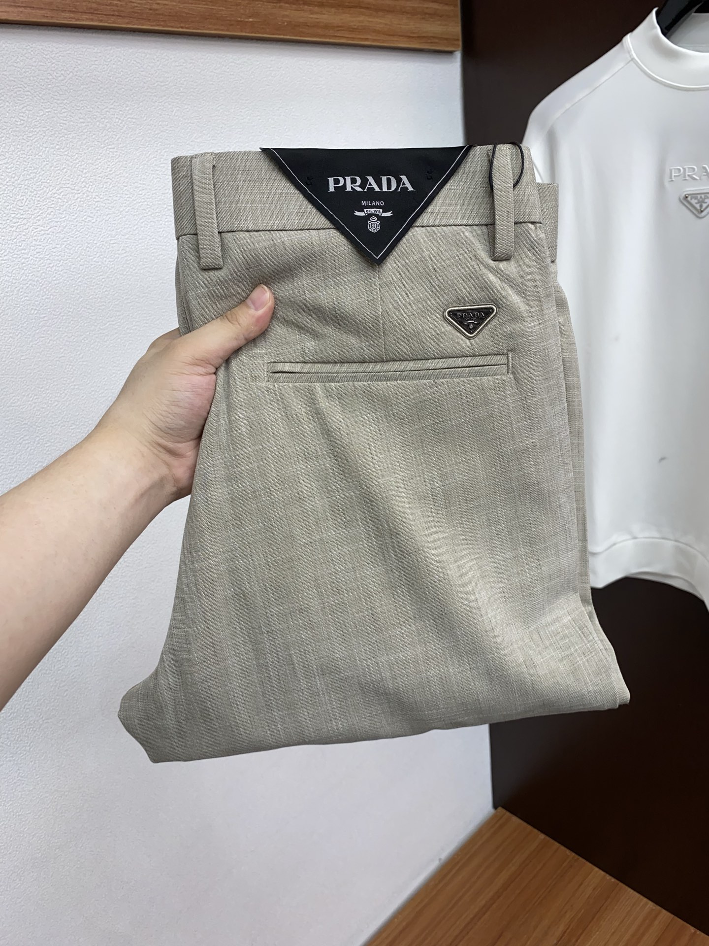 普拉达 2026ss 春夏 新品 原单男士西装休闲裤 每季必出的类型，无需质疑的热卖王牌单品，符合四季最