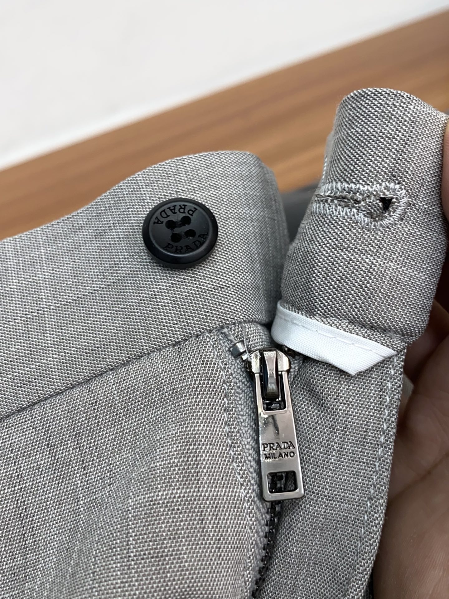 普拉达 2026ss 春夏 新品 原单男士西装休闲裤 每季必出的类型，无需质疑的热卖王牌单品，符合四季最