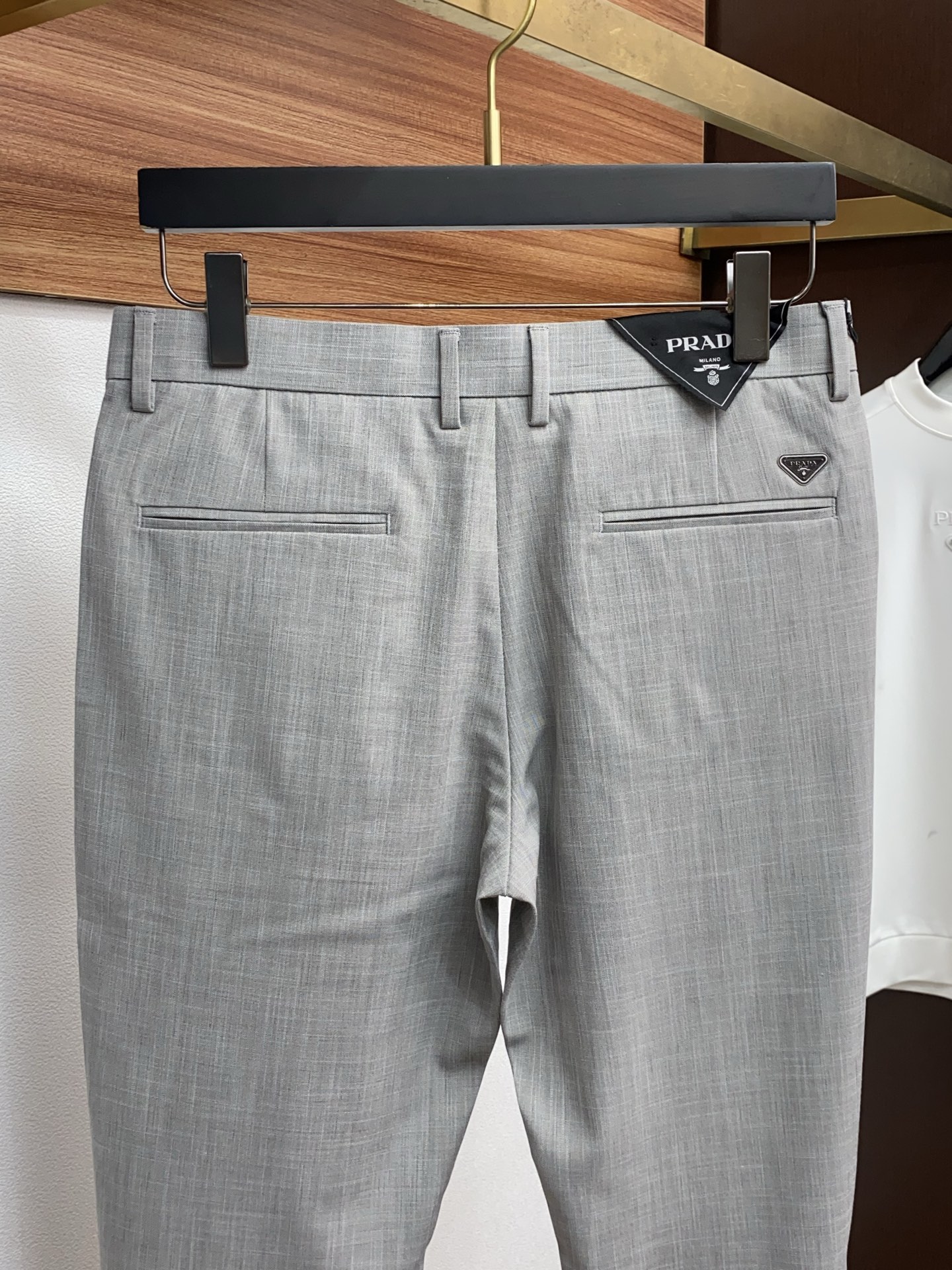 普拉达 2026ss 春夏 新品 原单男士西装休闲裤 每季必出的类型，无需质疑的热卖王牌单品，符合四季最