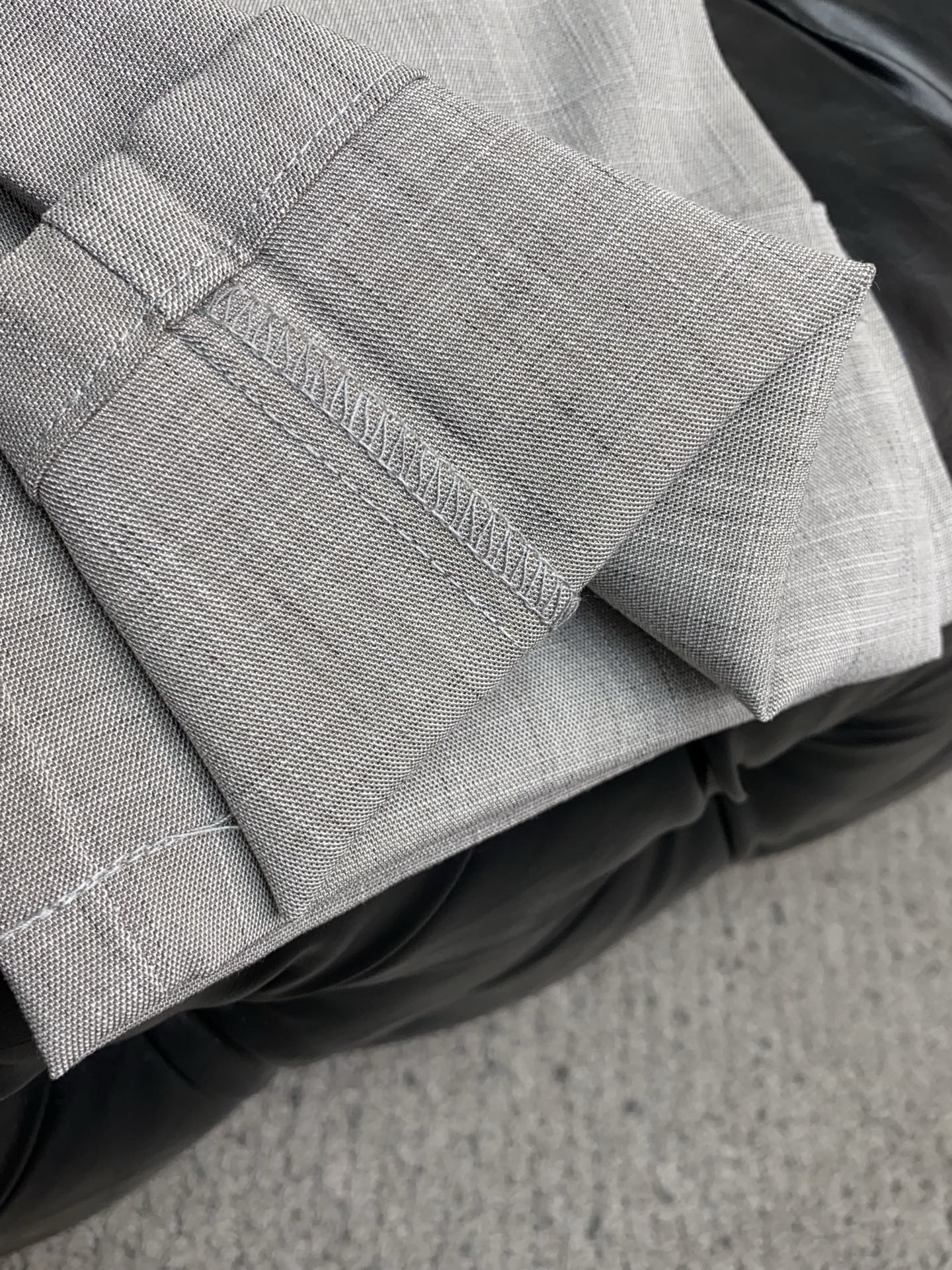 普拉达 2026ss 春夏 新品 原单男士西装休闲裤 每季必出的类型，无需质疑的热卖王牌单品，符合四季最